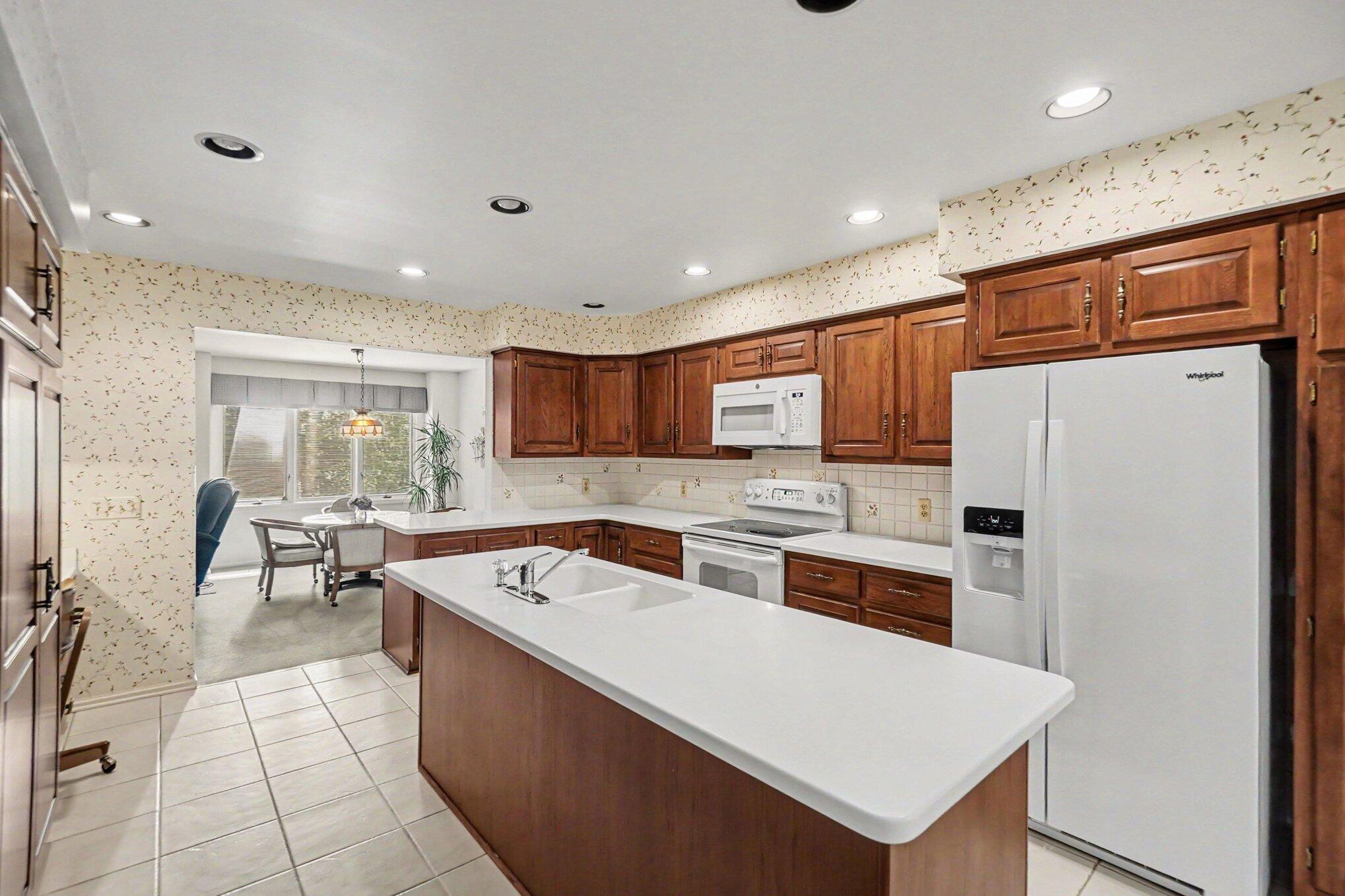 640 Cascade Hills Ridge SE Grand Rapids MI 49546
