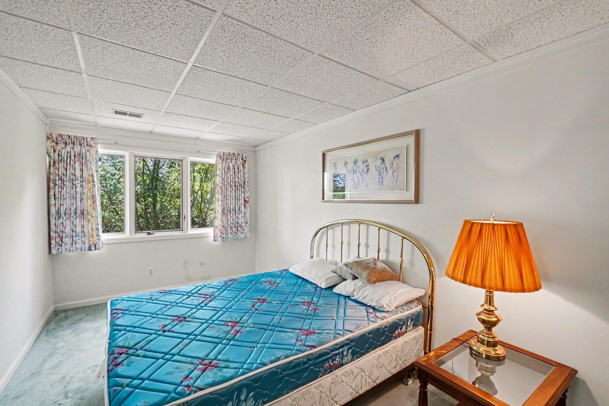 640 Cascade Hills Ridge SE Grand Rapids MI 49546