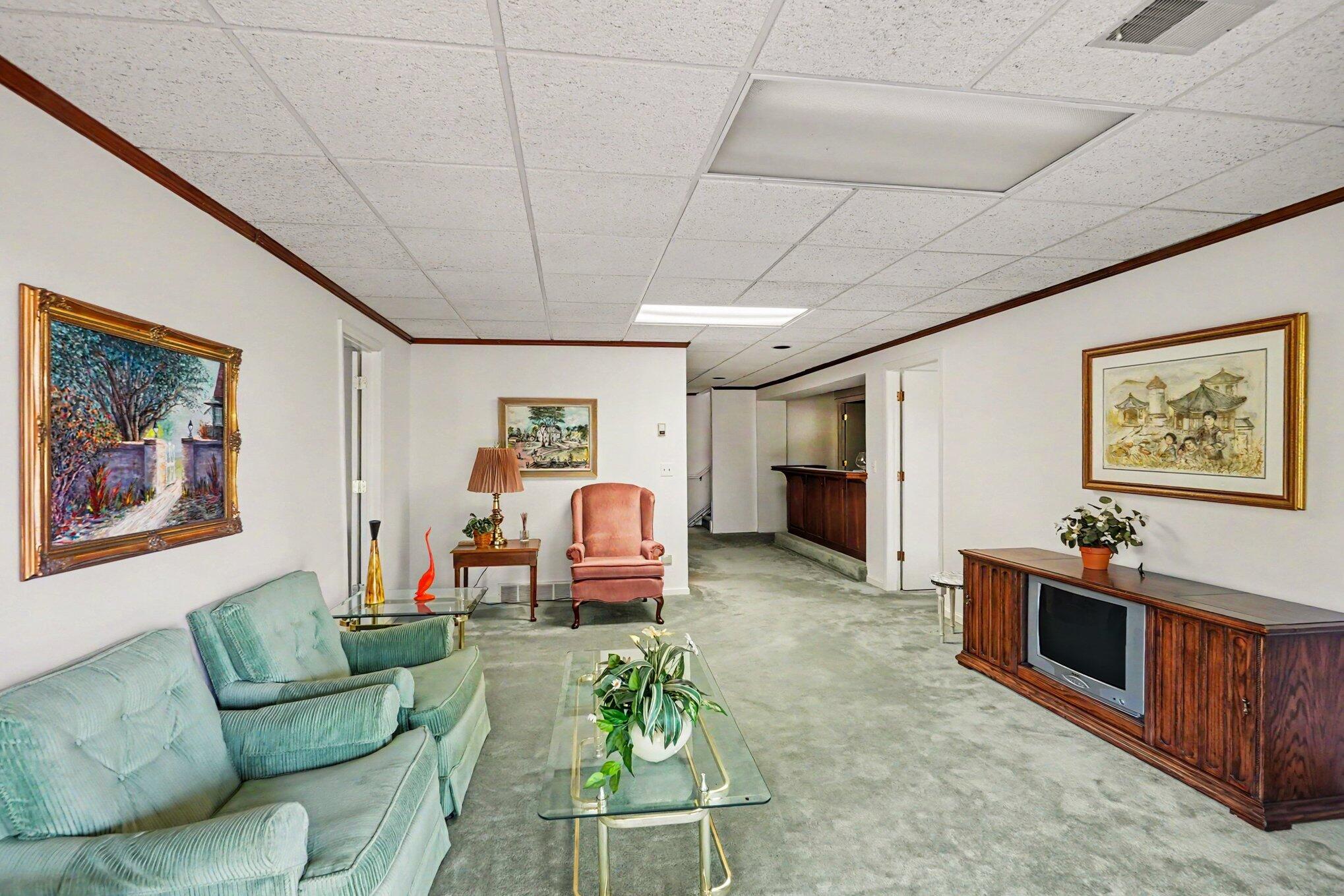 640 Cascade Hills Ridge SE Grand Rapids MI 49546