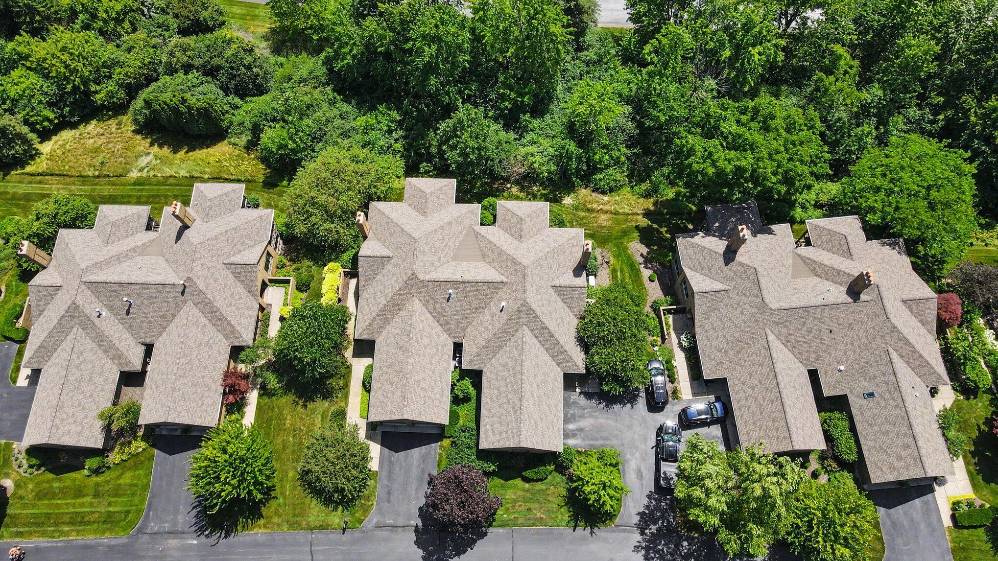 640 Cascade Hills Ridge SE Grand Rapids MI 49546