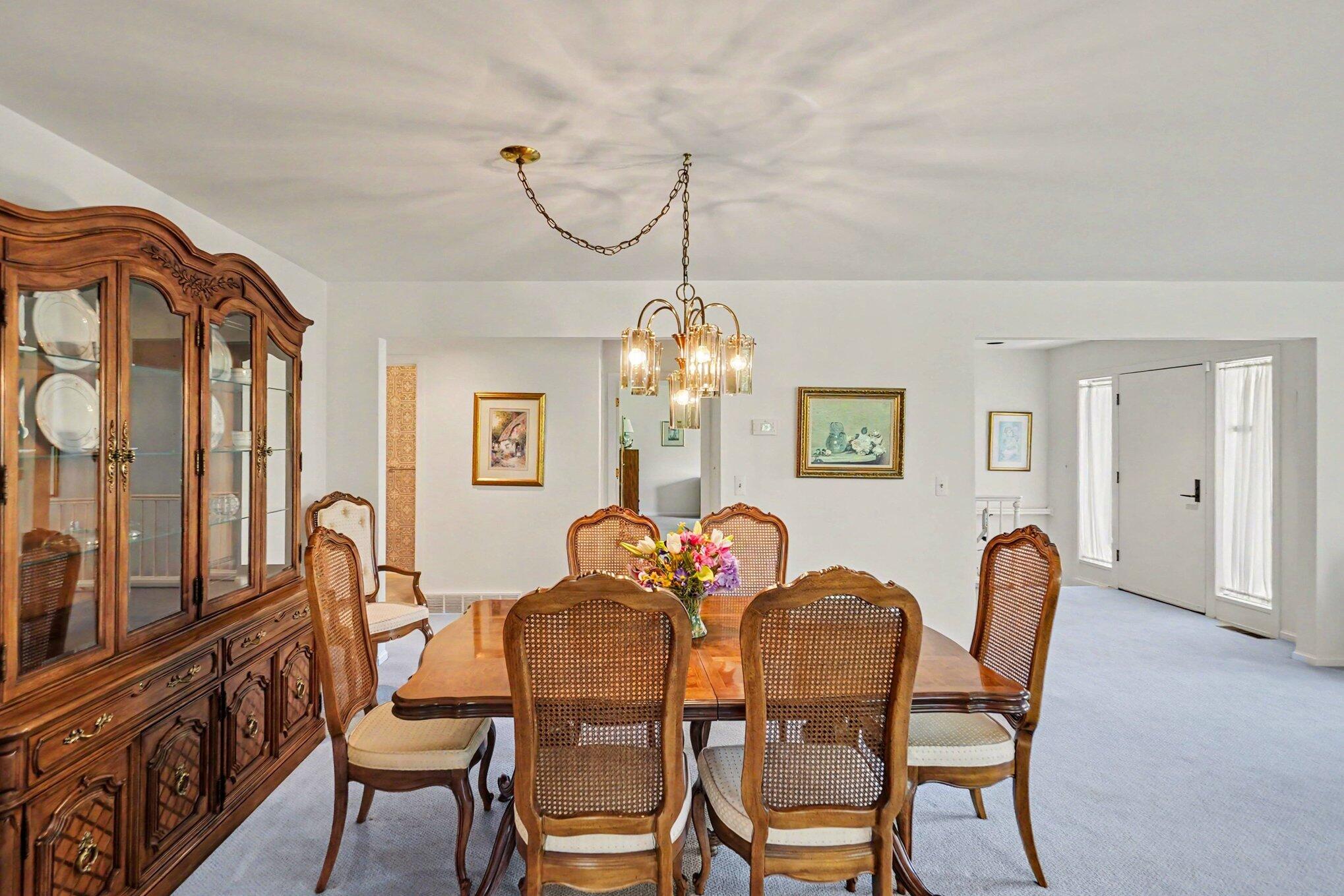 640 Cascade Hills Ridge SE Grand Rapids MI 49546