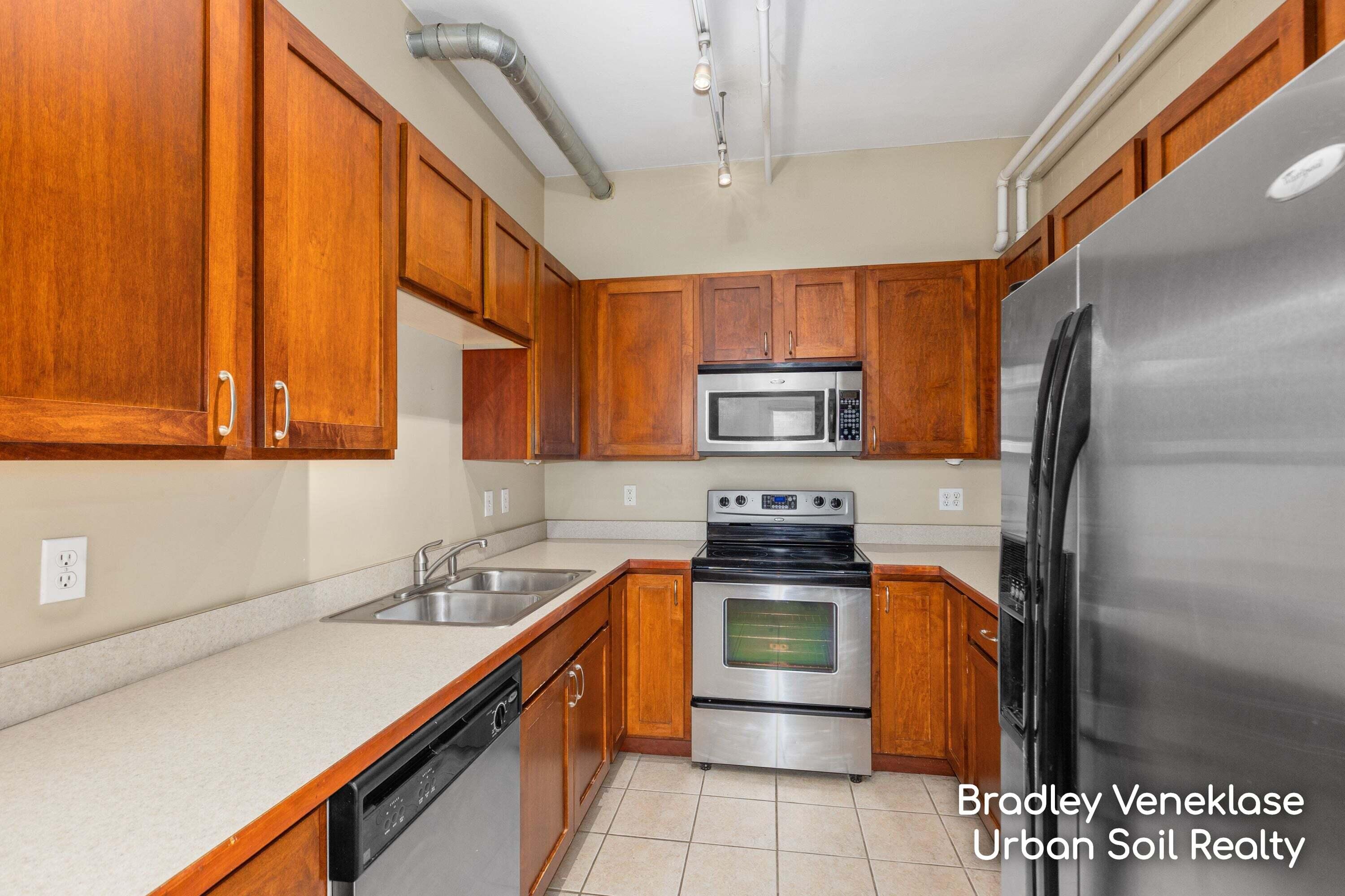 600 Broadway Avenue NW Grand Rapids MI 49504