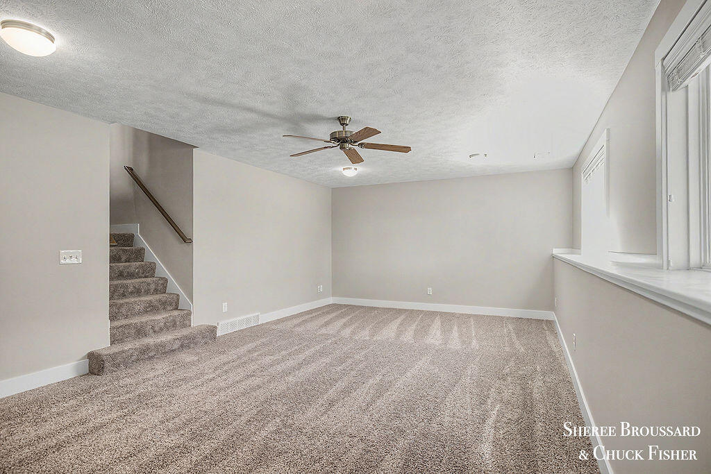 2914 Veld Creek Drive Rockford MI 49341