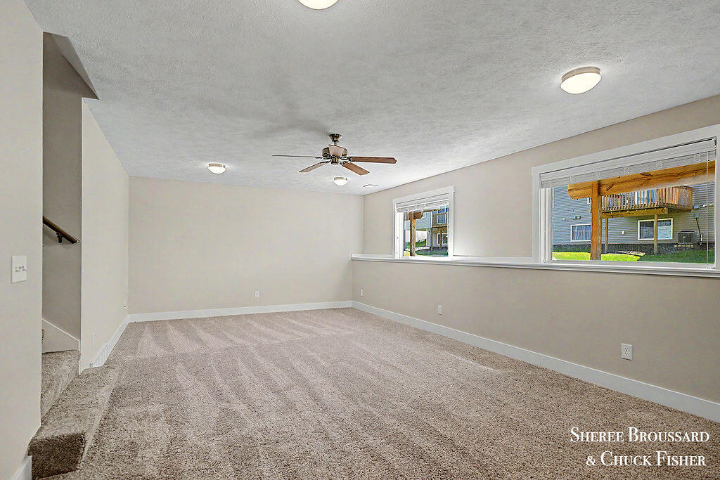 2914 Veld Creek Drive Rockford MI 49341