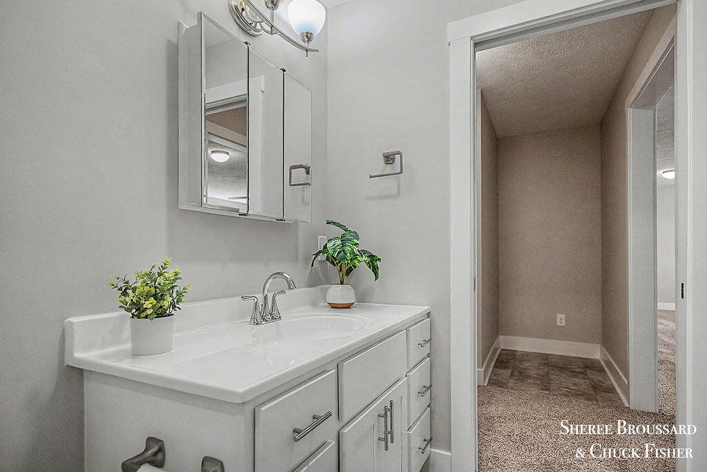 2914 Veld Creek Drive Rockford MI 49341