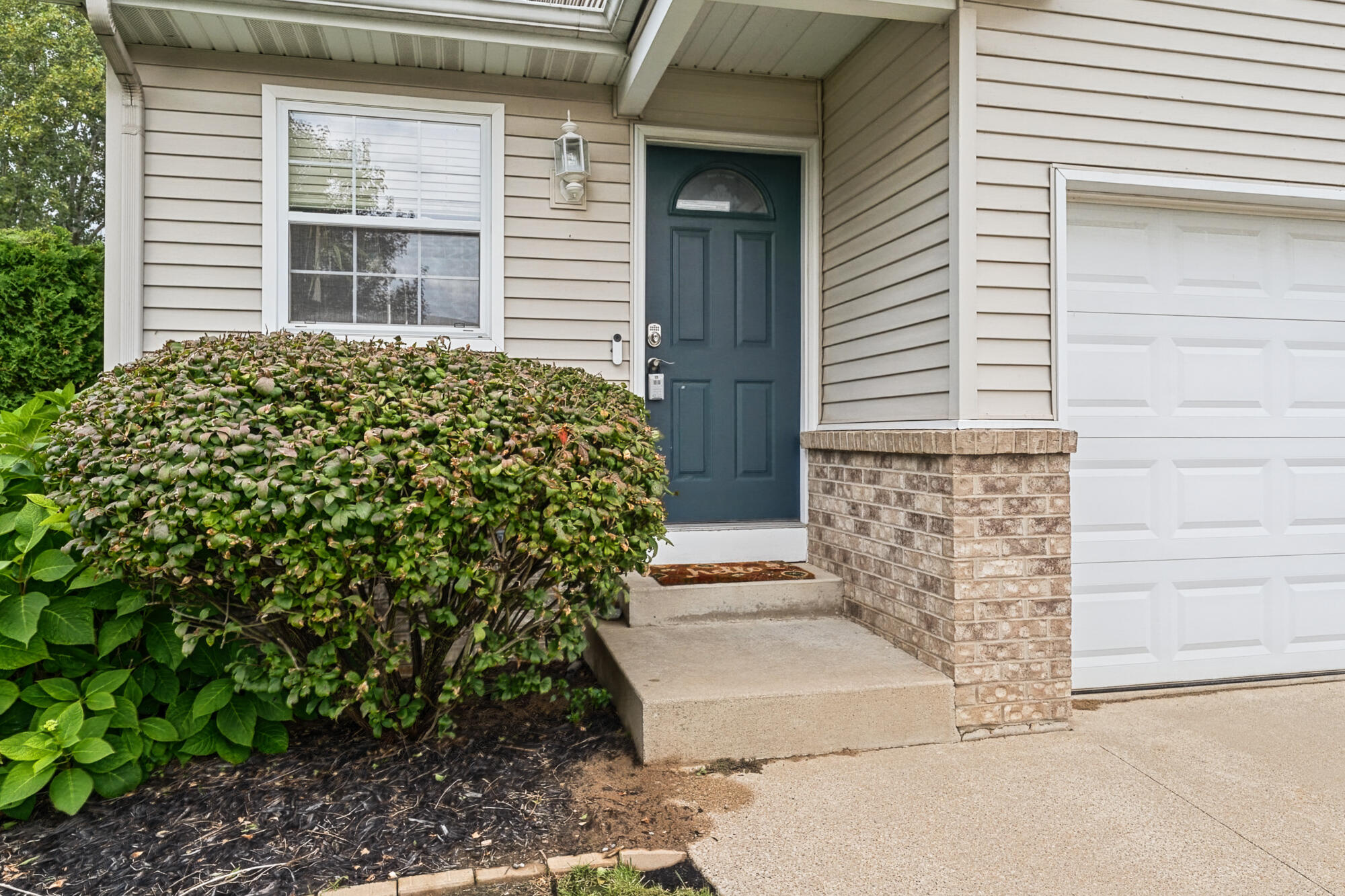 652 Wilshire Court Holland MI 49423