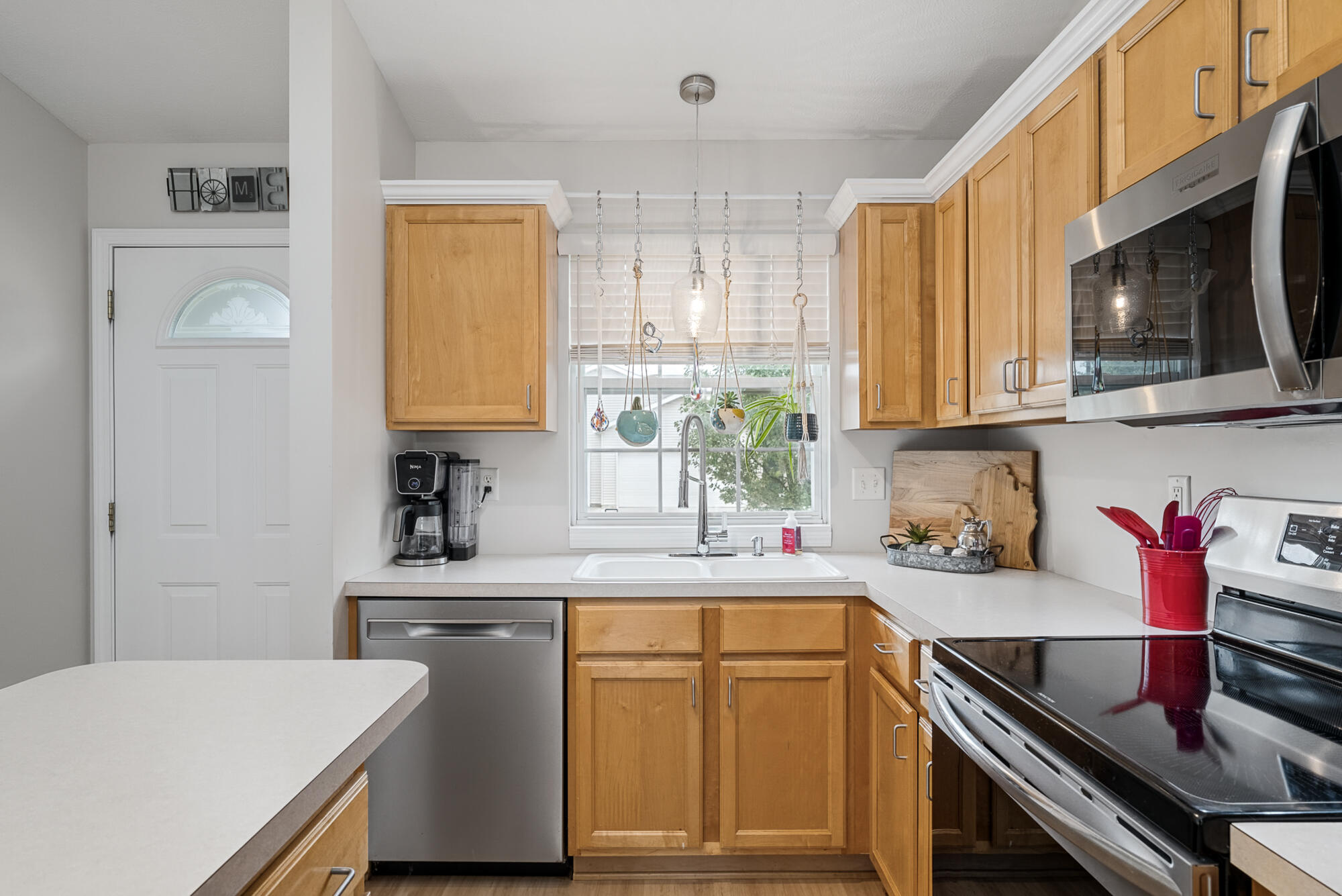 652 Wilshire Court Holland MI 49423