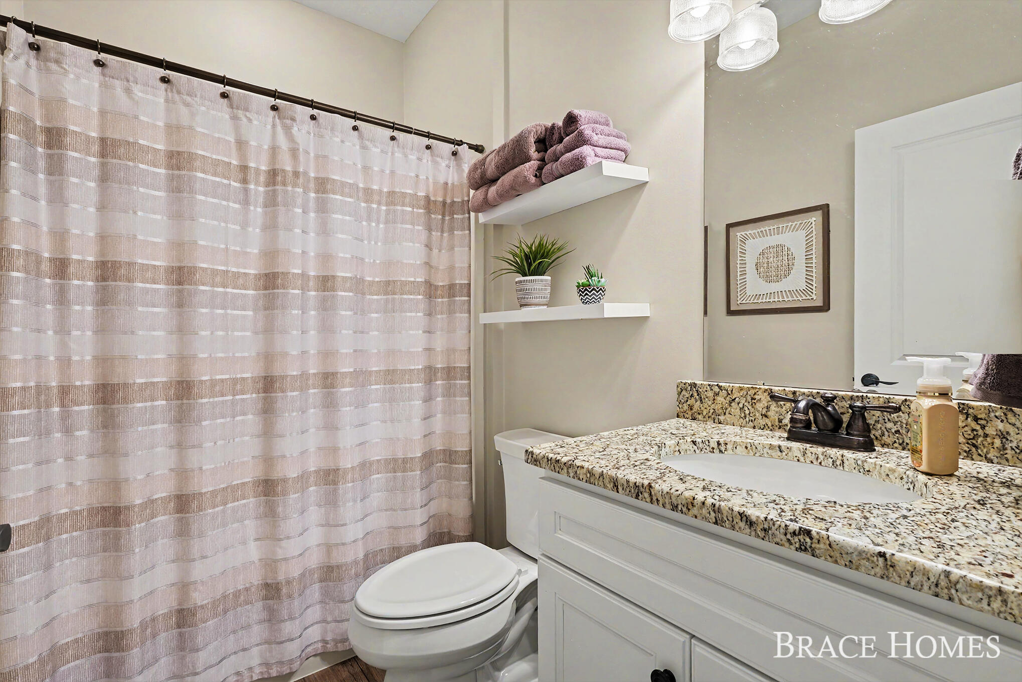 2902 Woodridge Circle NE Grand Rapids MI 49525