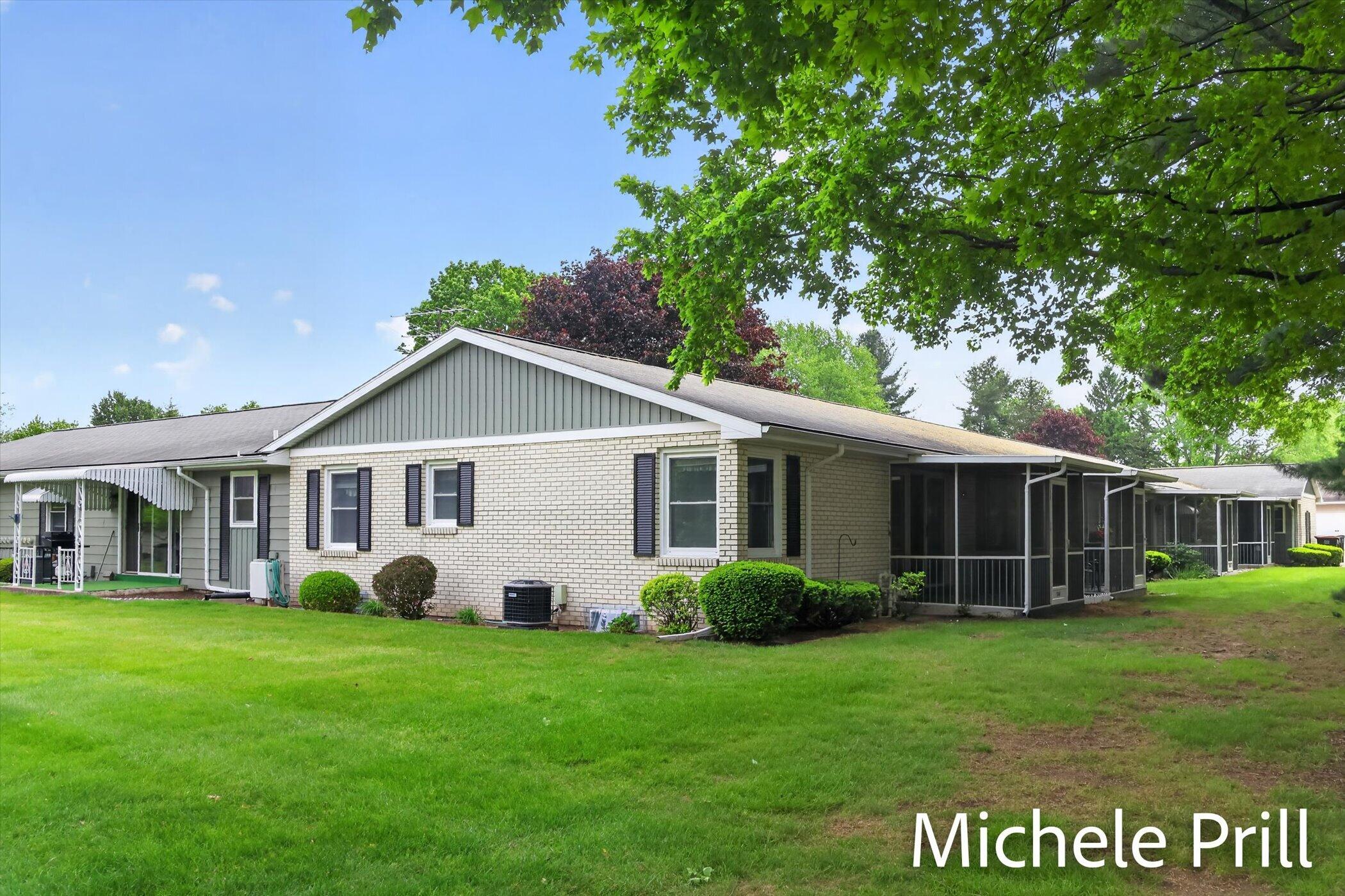5160 Southglow Court SE Grand Rapids MI 49508