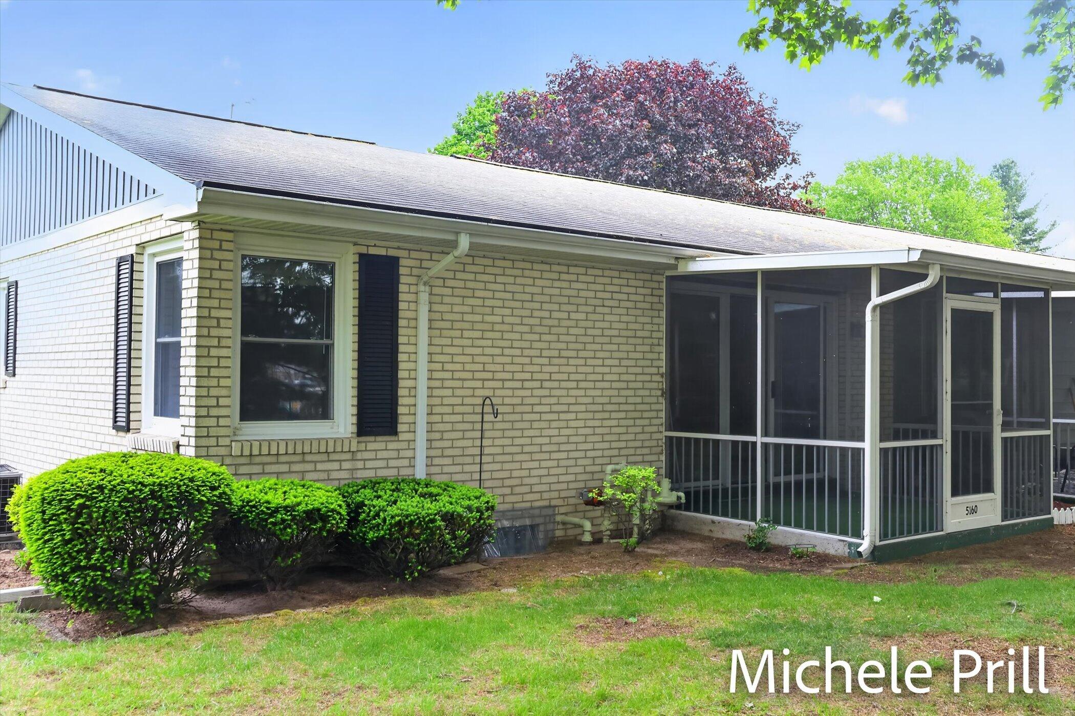 5160 Southglow Court SE Grand Rapids MI 49508