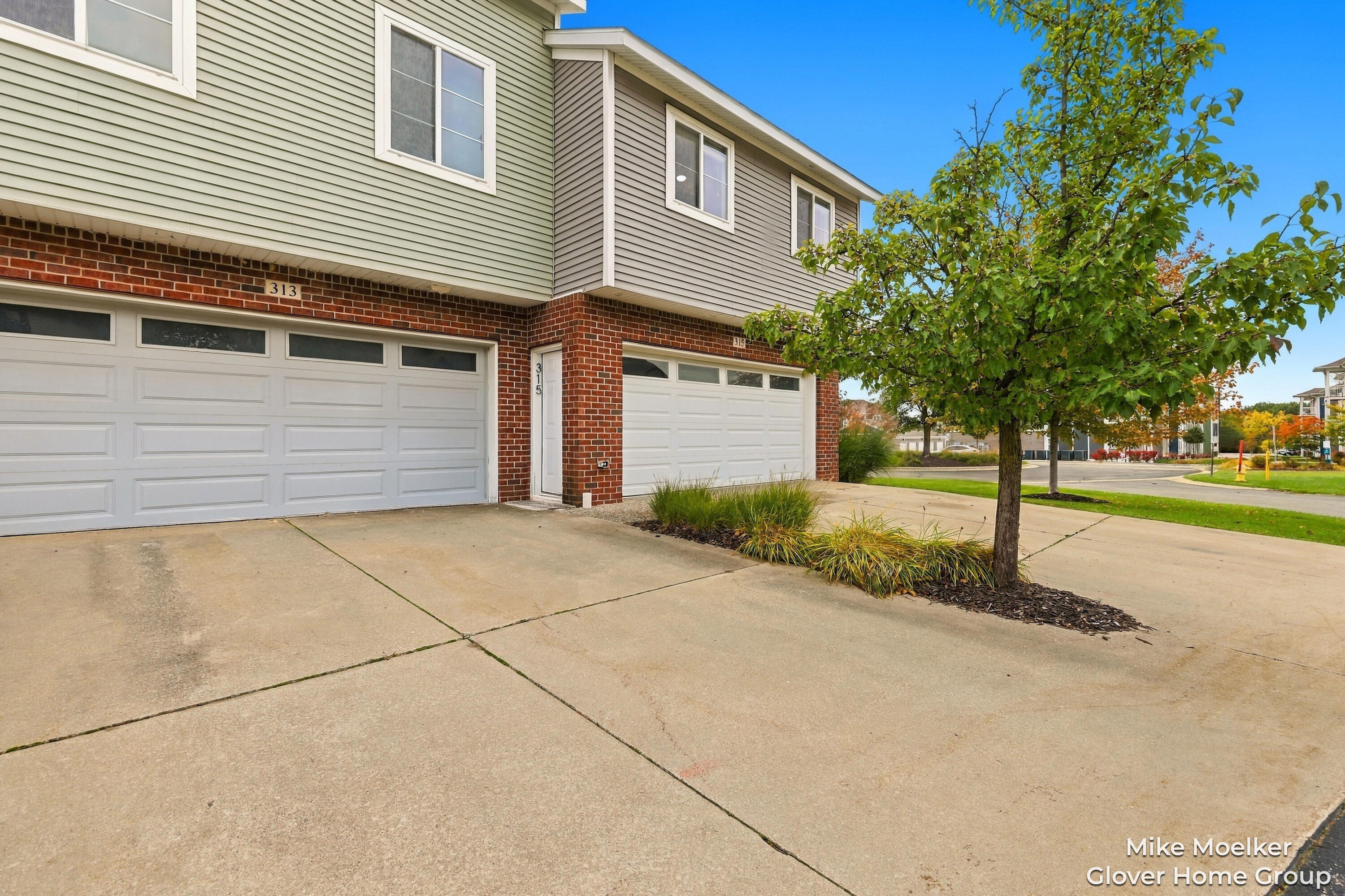 315 NW Crossing Holland MI 49423