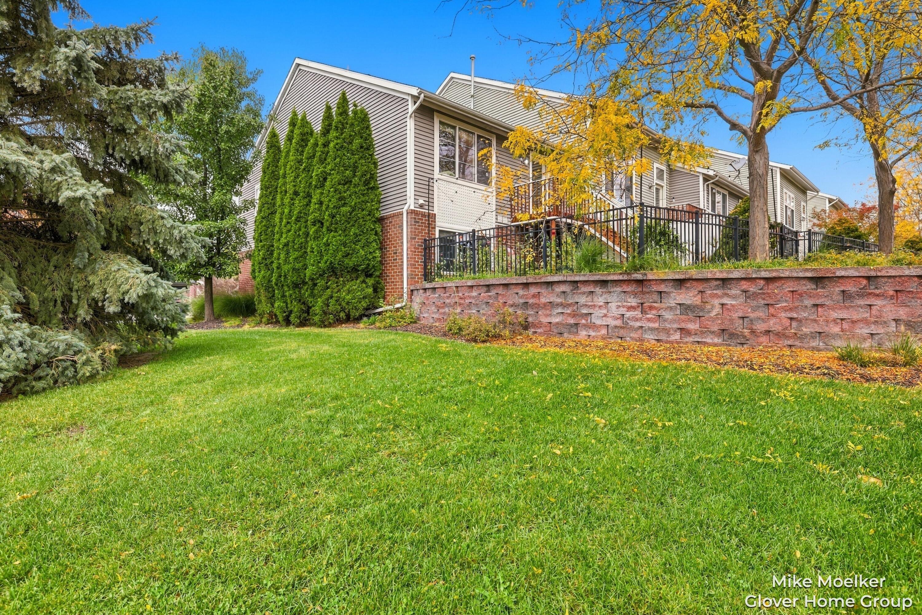 315 NW Crossing Holland MI 49423