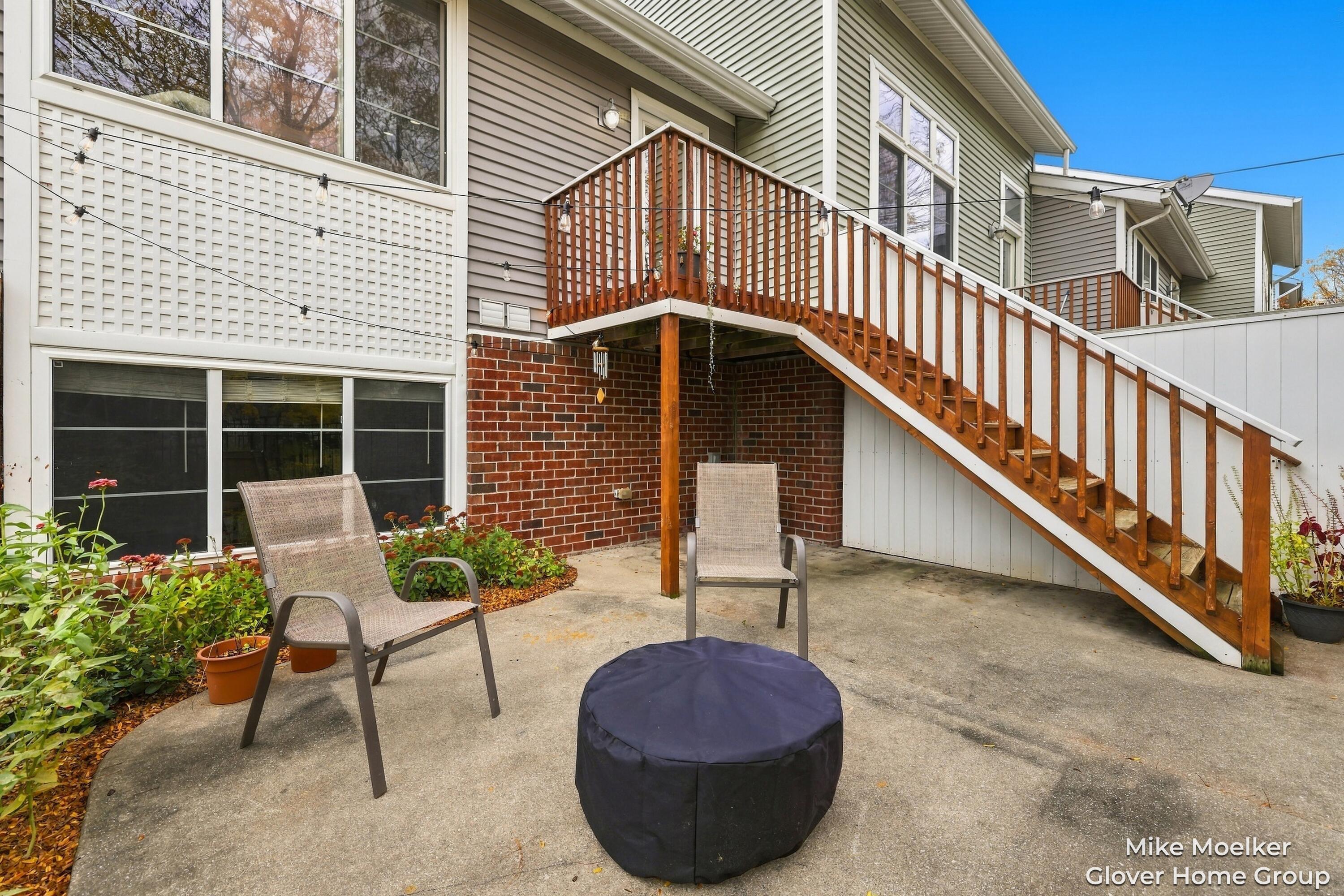 315 NW Crossing Holland MI 49423
