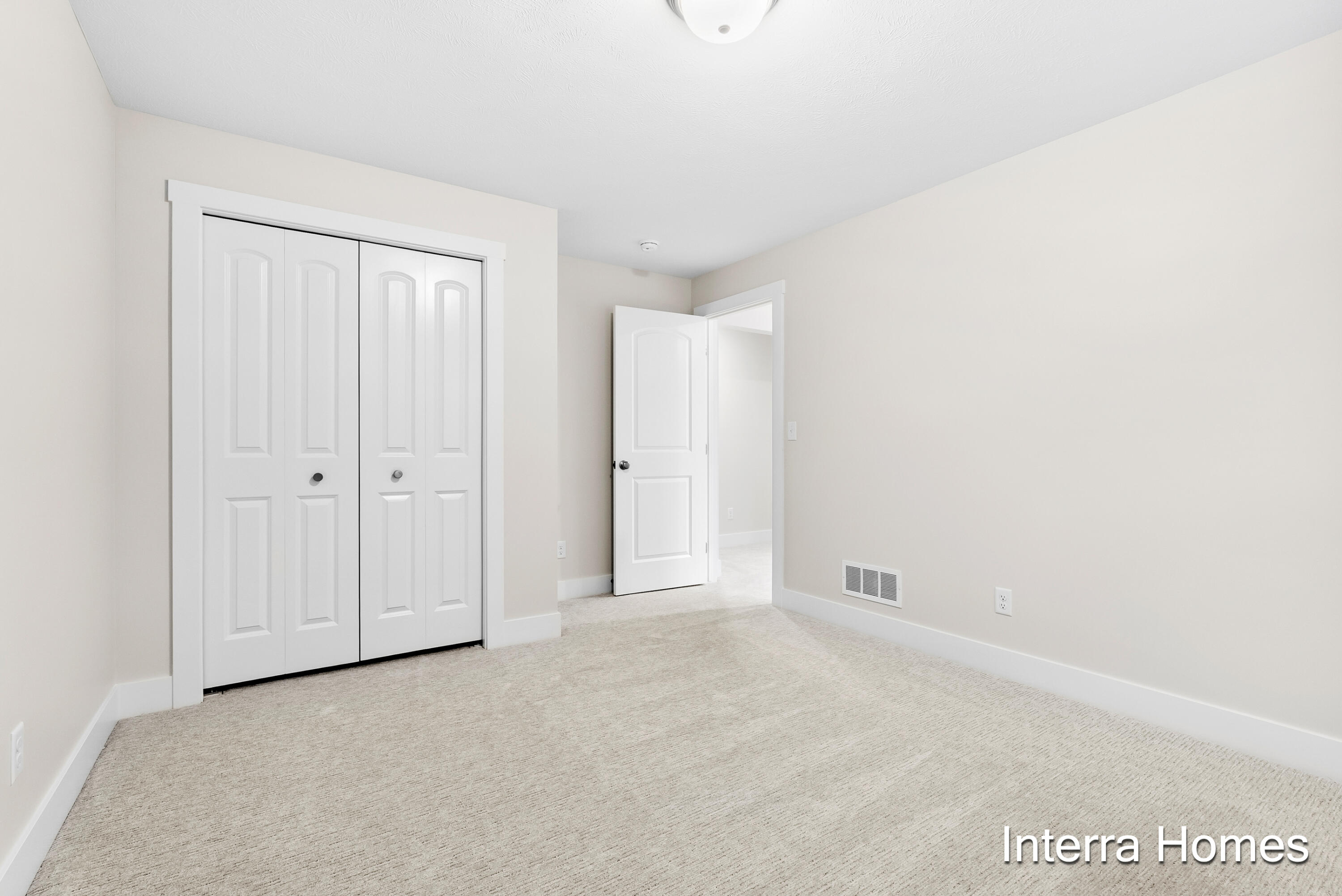 1577 N Village Circle Kalamazoo MI 49009