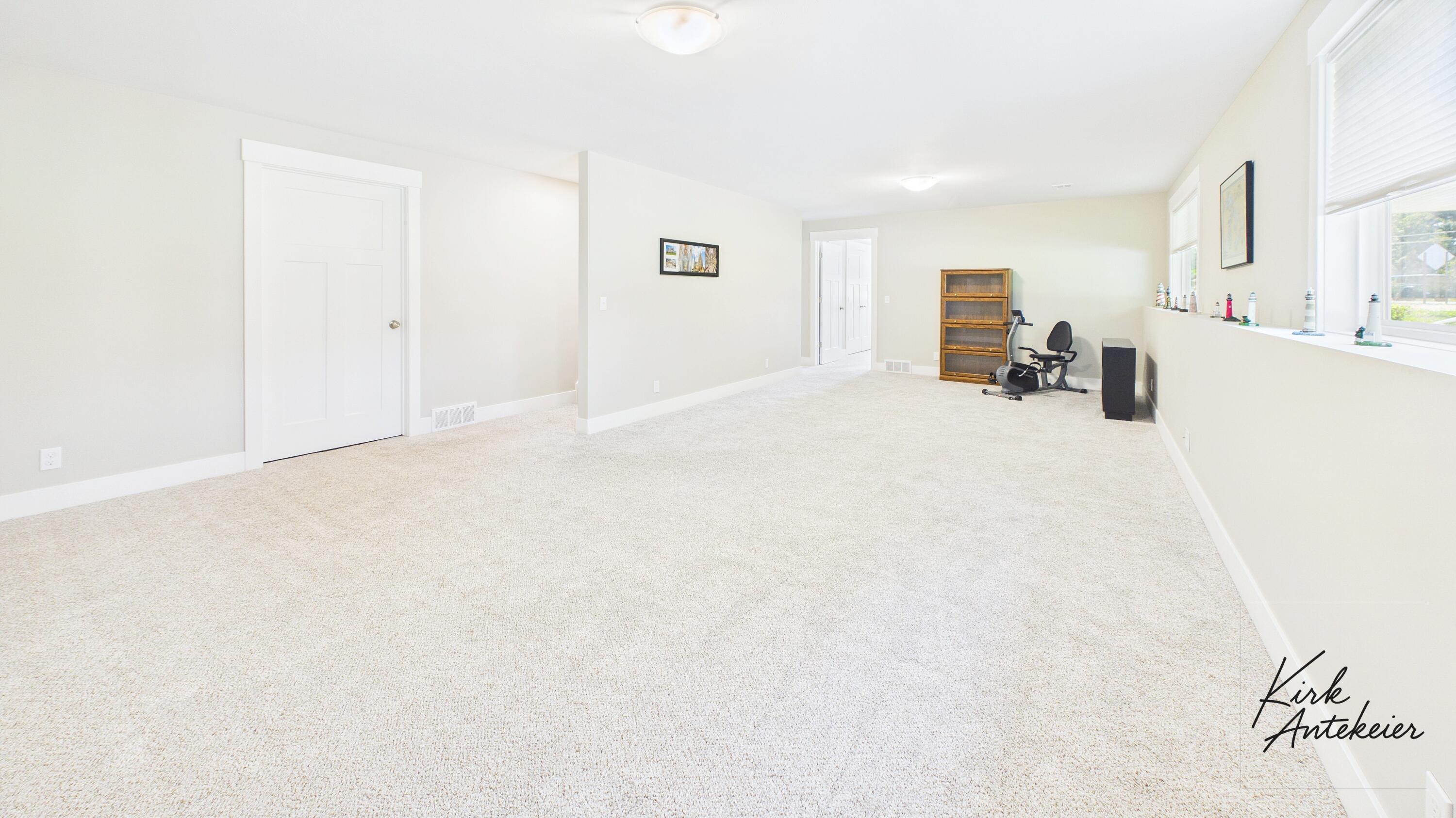 1421 E Addison Way Muskegon MI 49445