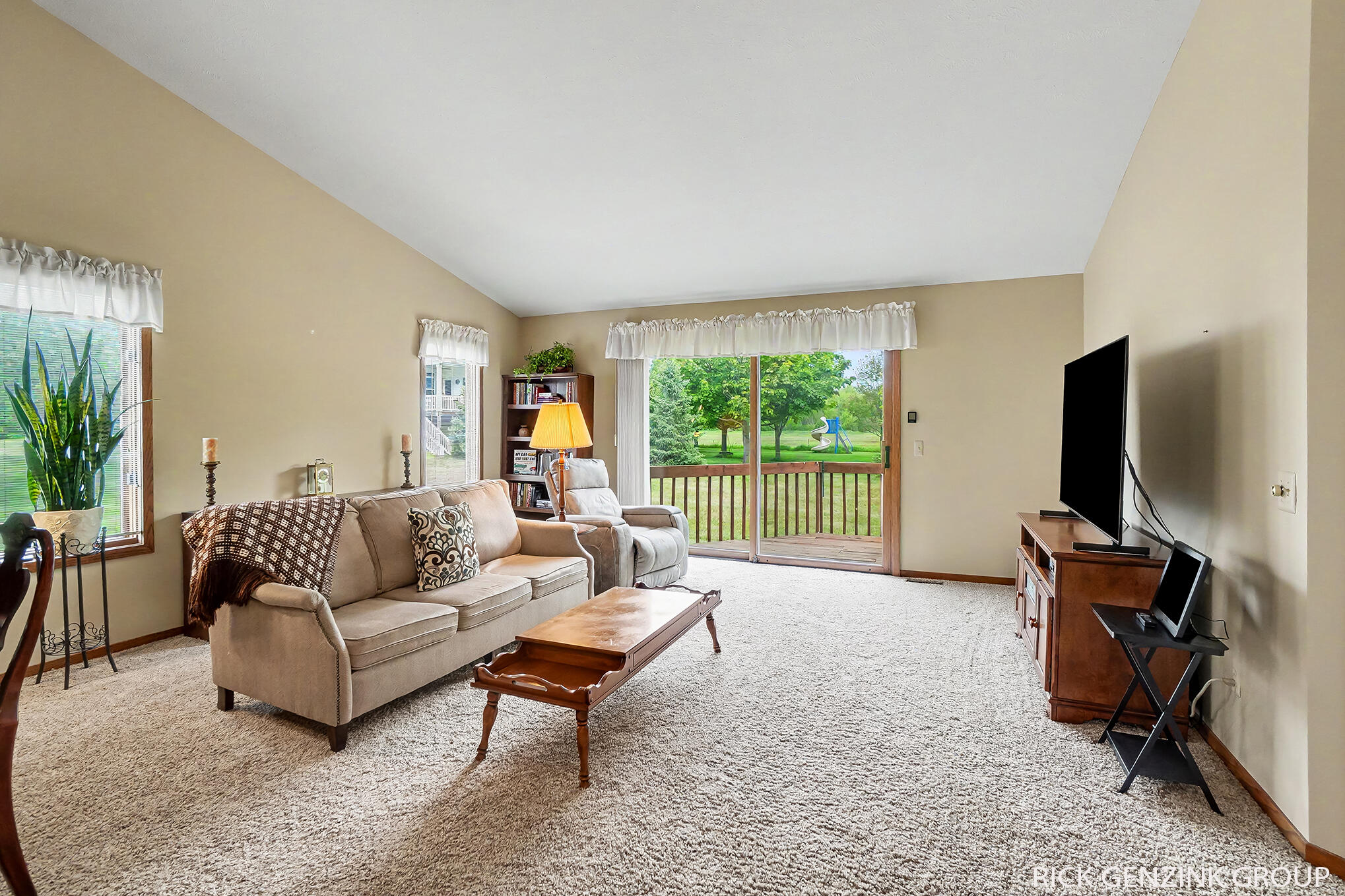 1793 Lakeview Drive Zeeland MI 49464