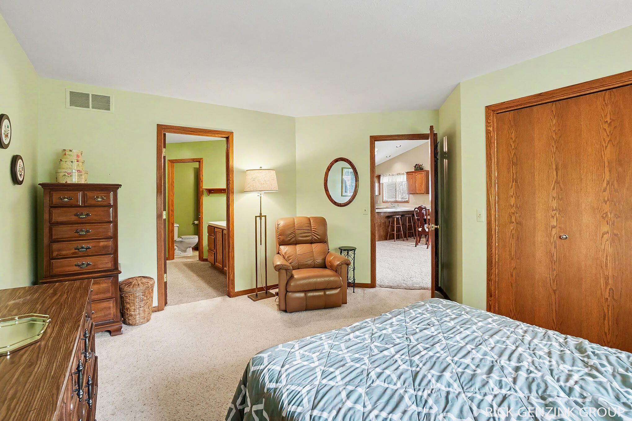 1793 Lakeview Drive Zeeland MI 49464