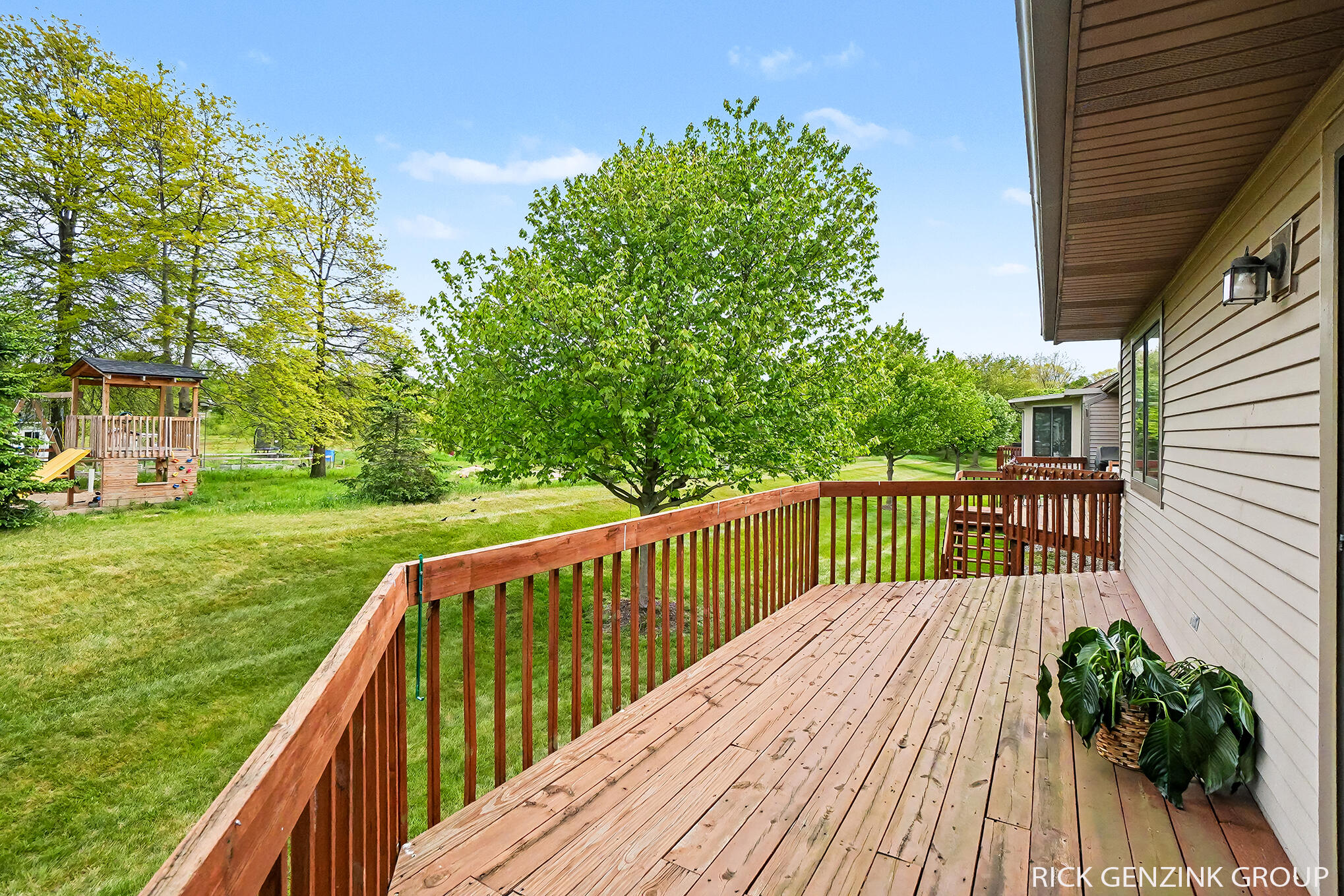 1793 Lakeview Drive Zeeland MI 49464