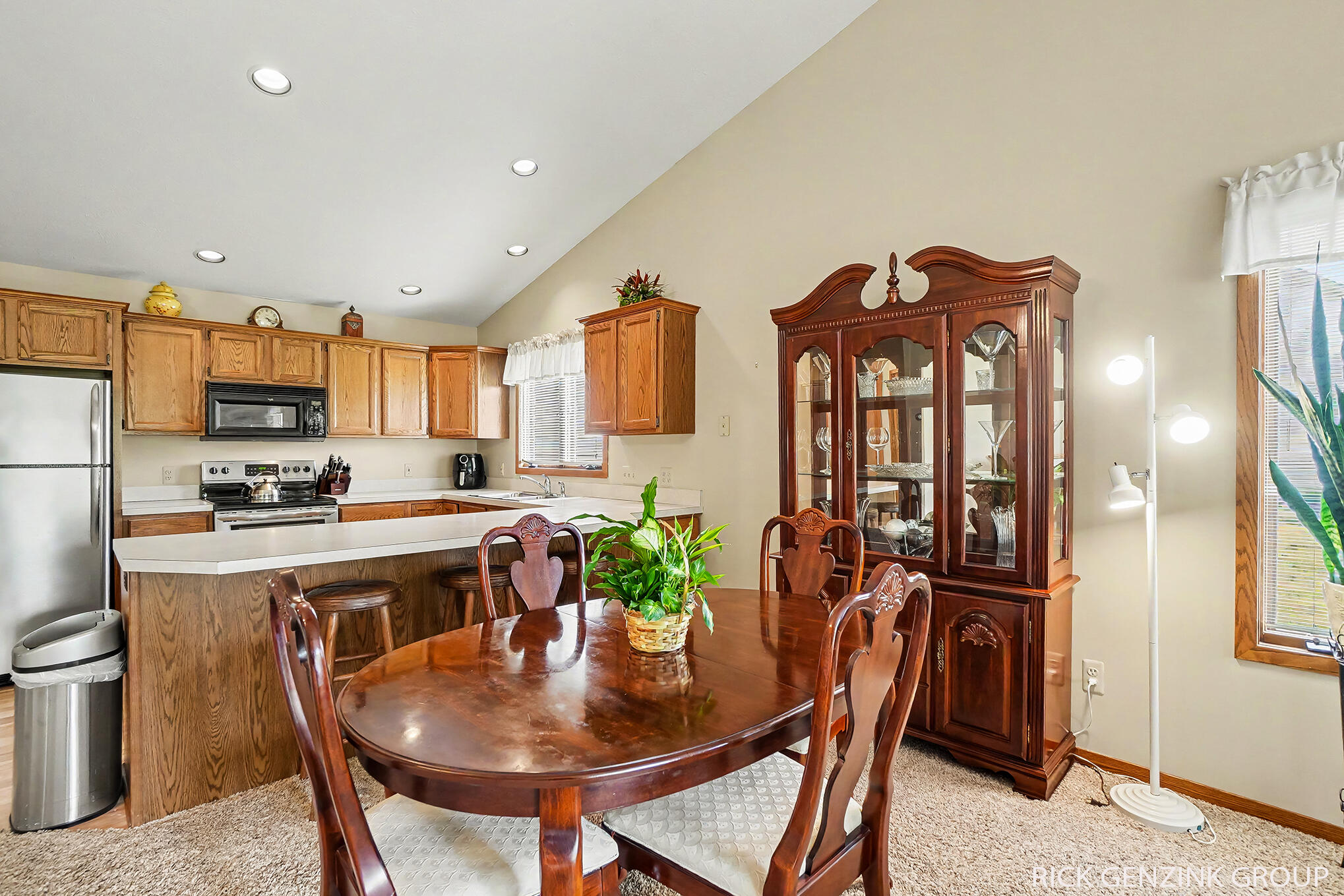 1793 Lakeview Drive Zeeland MI 49464