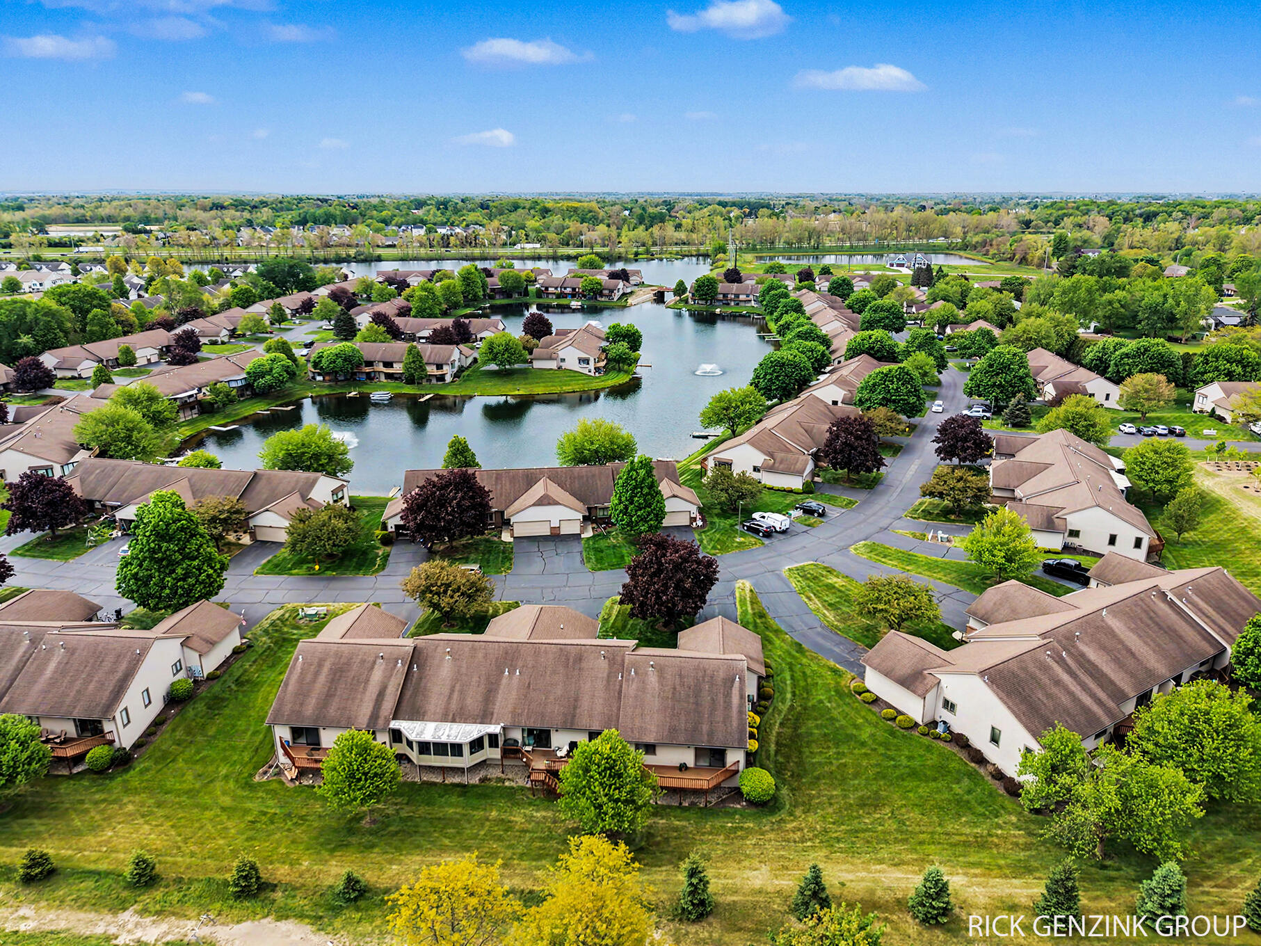 1793 Lakeview Drive Zeeland MI 49464