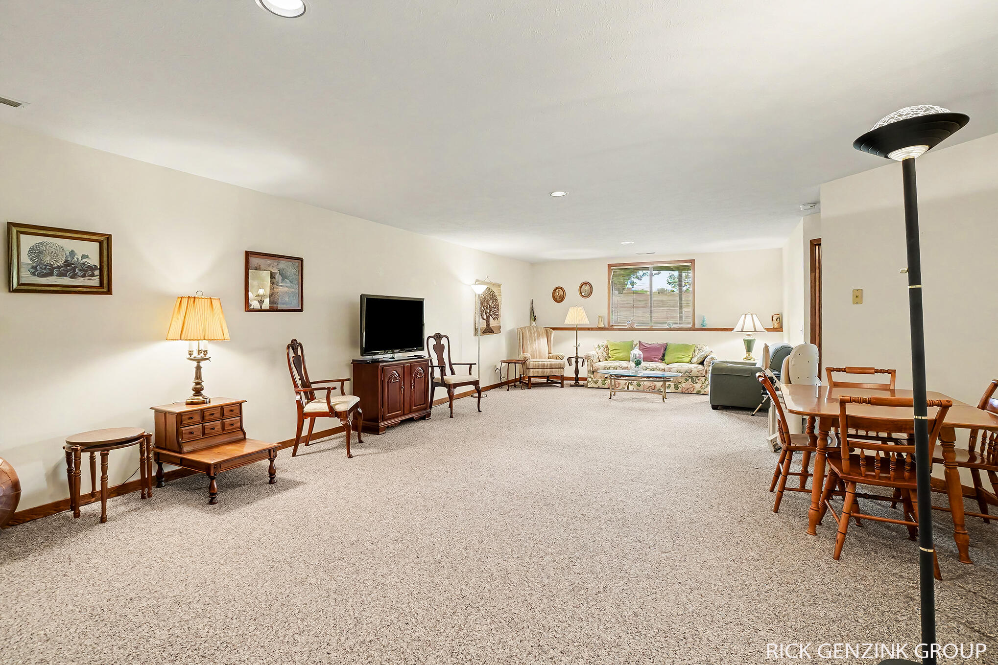 1793 Lakeview Drive Zeeland MI 49464