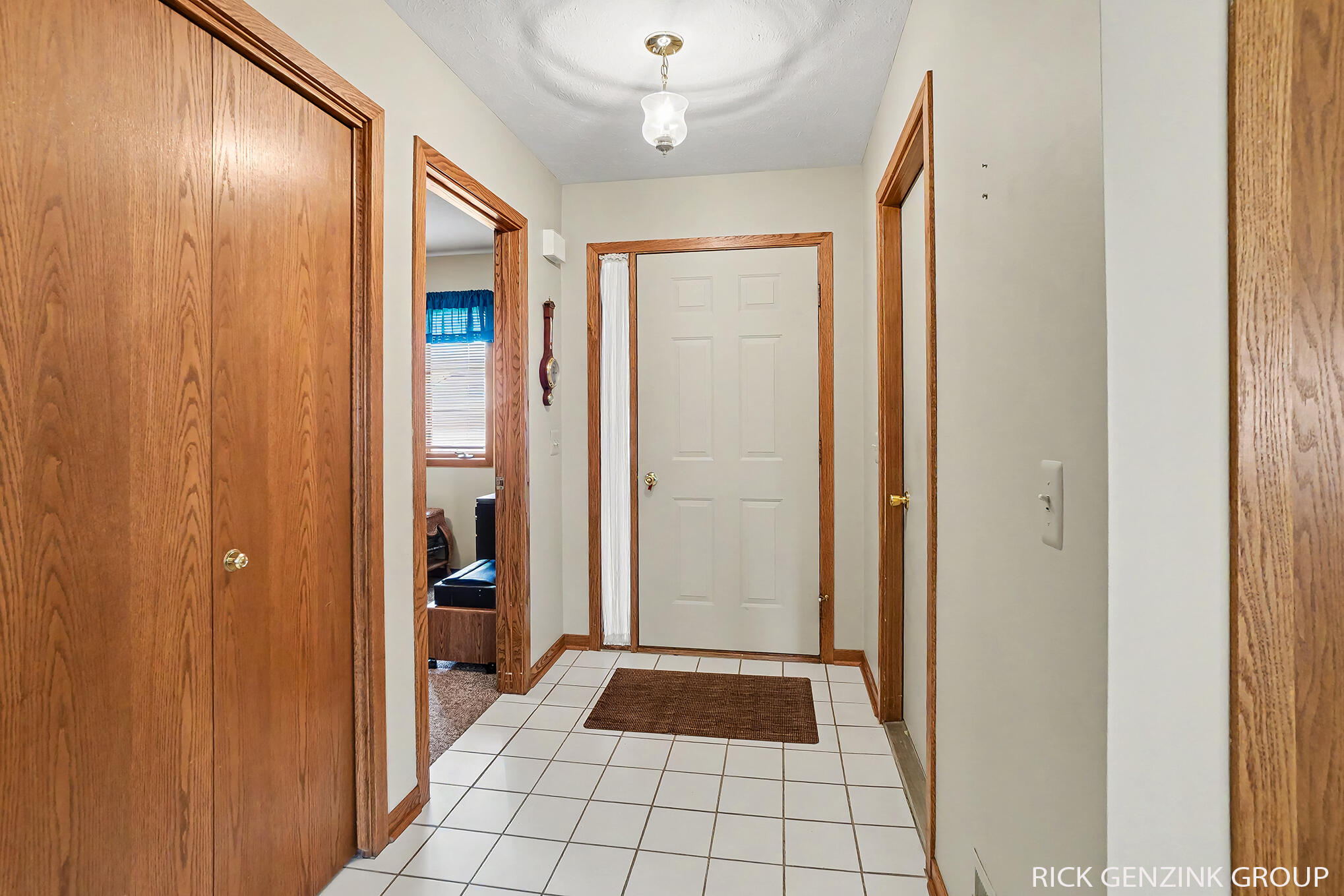 1793 Lakeview Drive Zeeland MI 49464