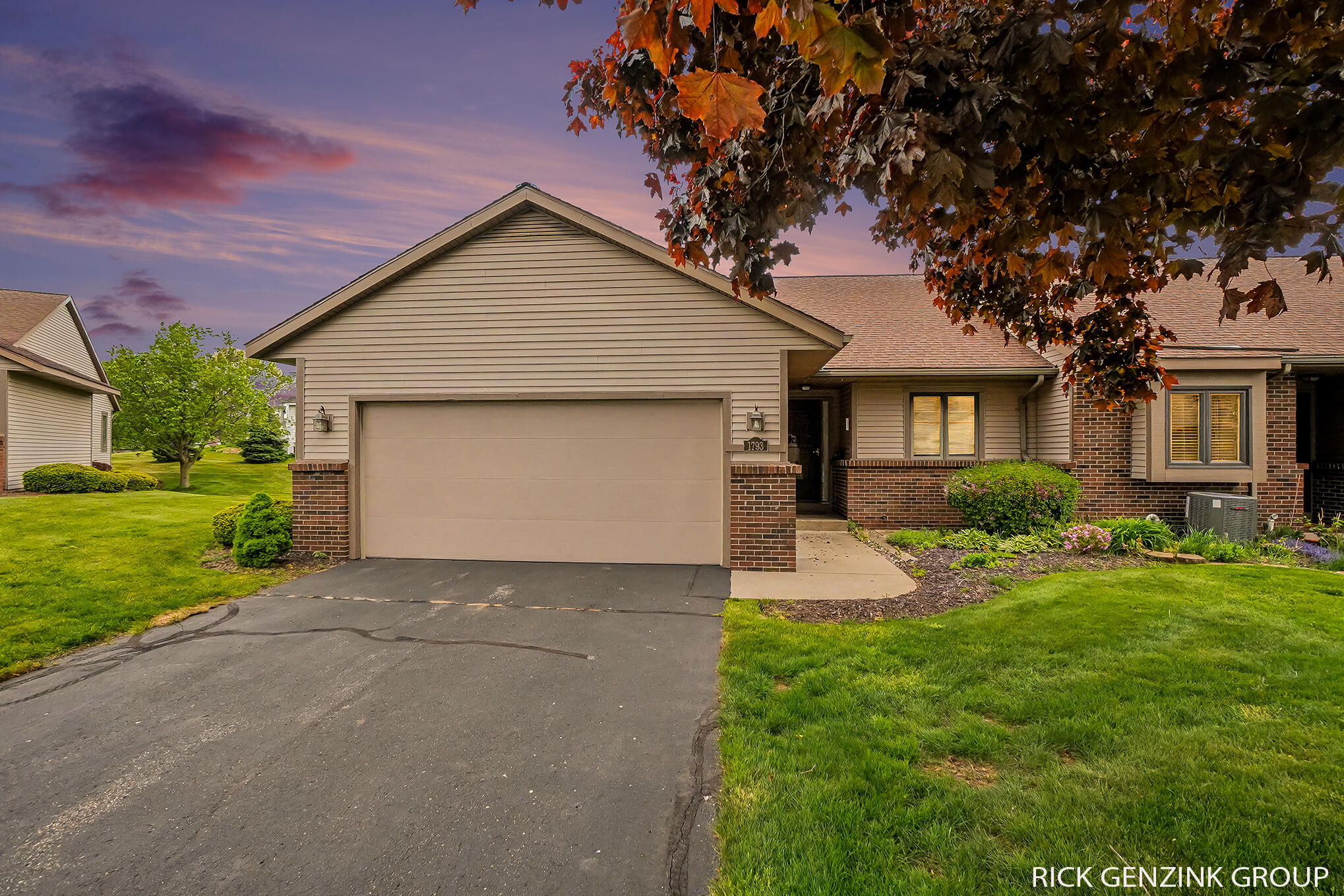 1793 Lakeview Drive Zeeland MI 49464
