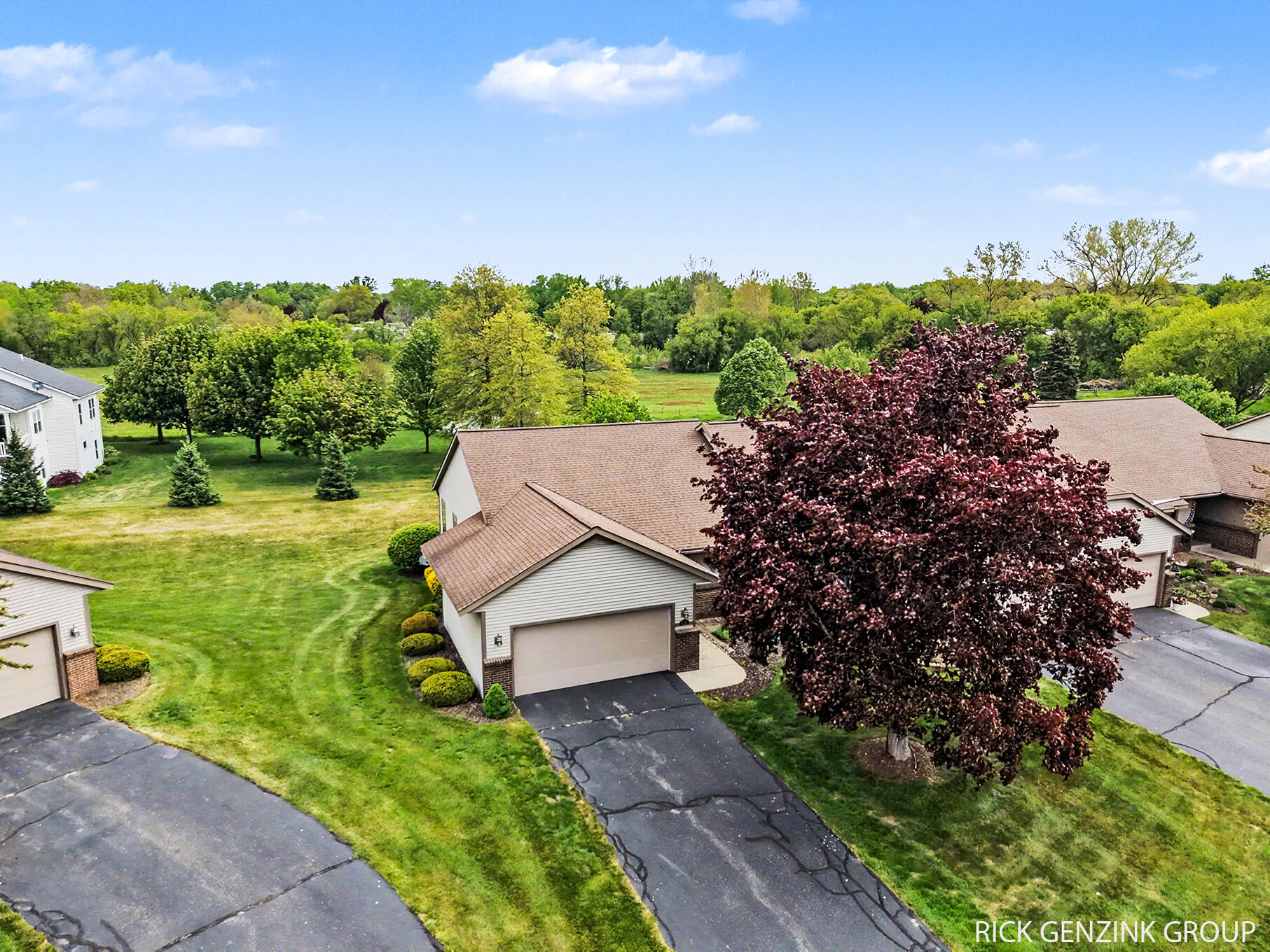 1793 Lakeview Drive Zeeland MI 49464