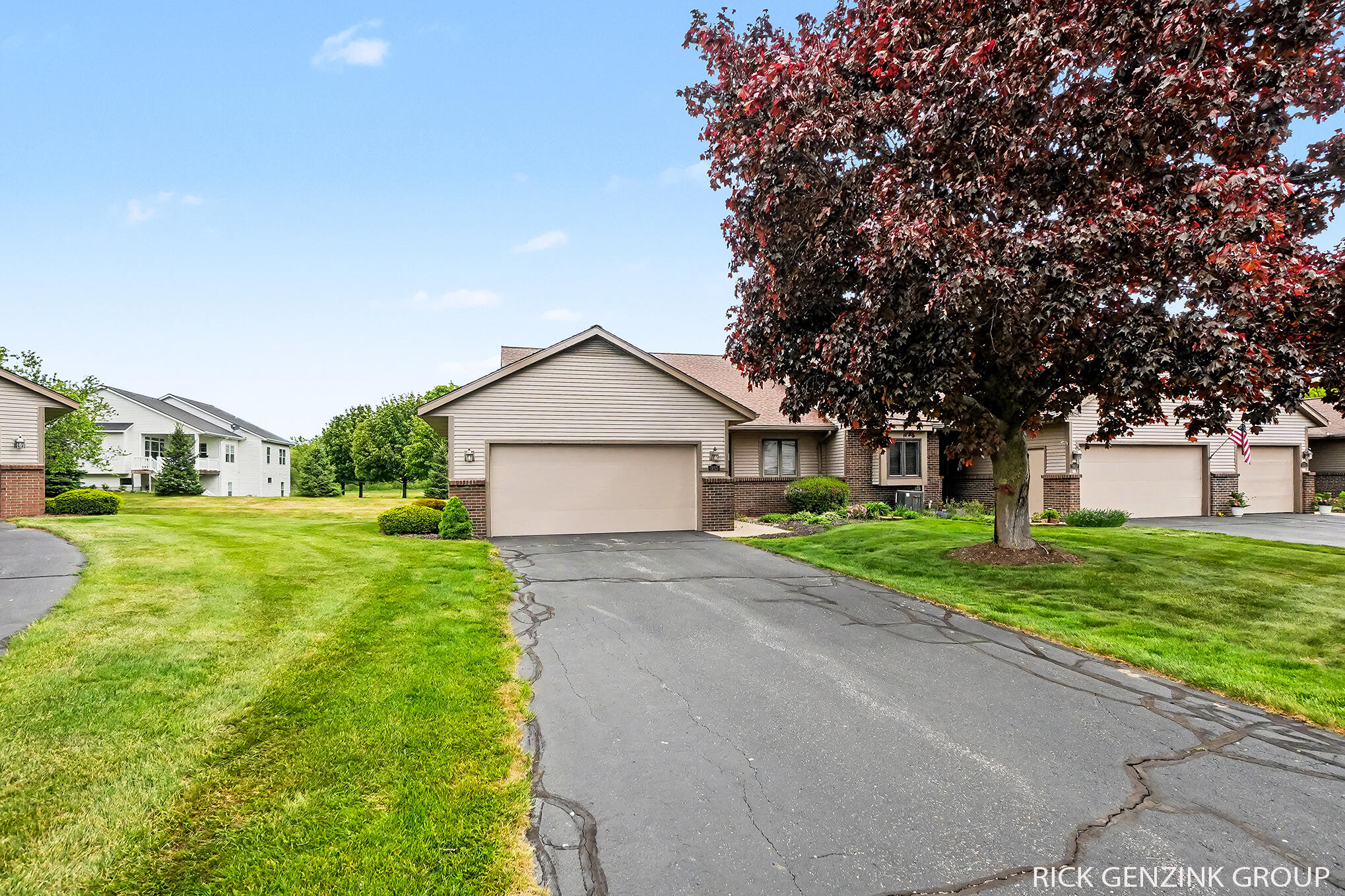 1793 Lakeview Drive Zeeland MI 49464
