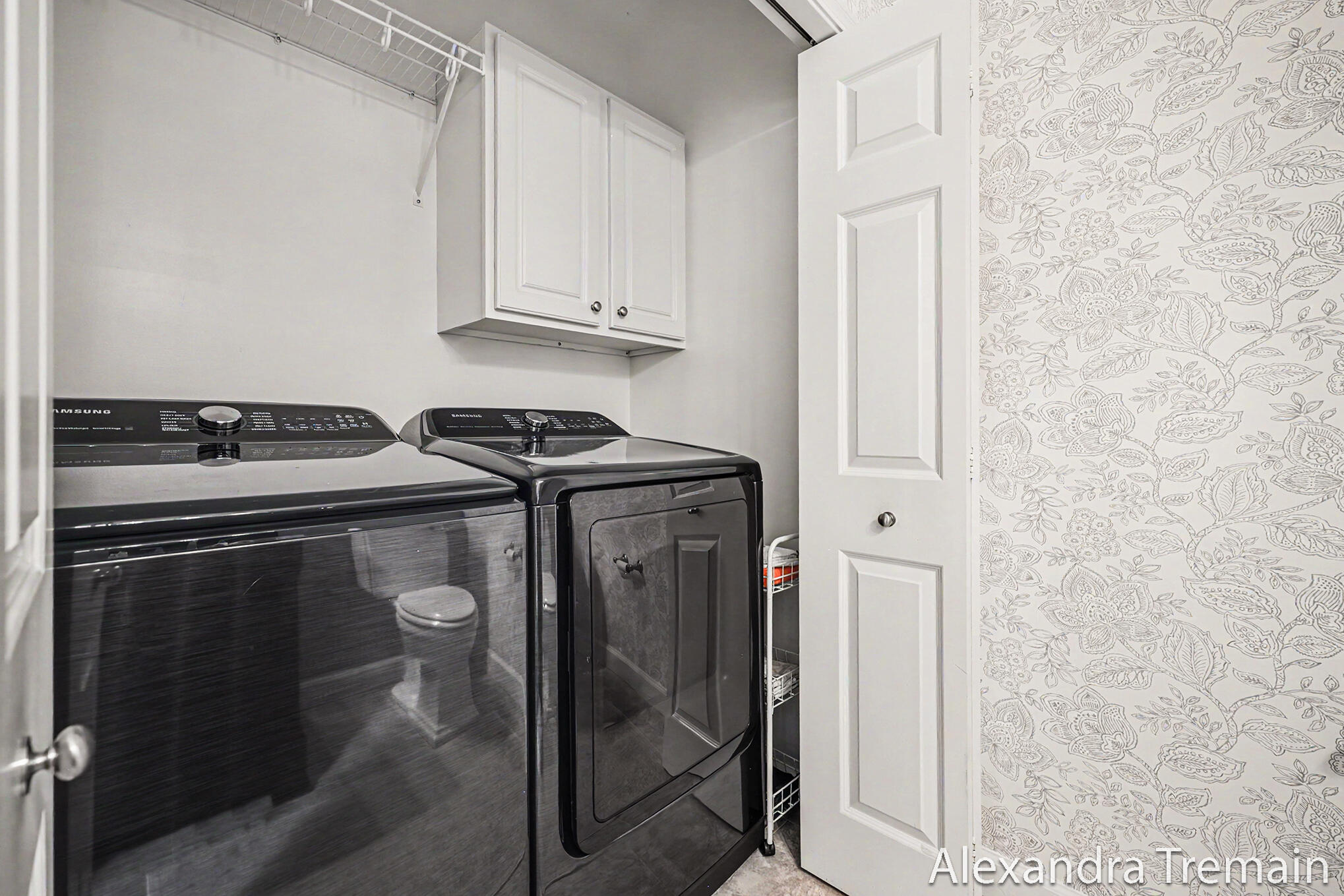 1071 Kensington Street NW Grand Rapids MI 49534