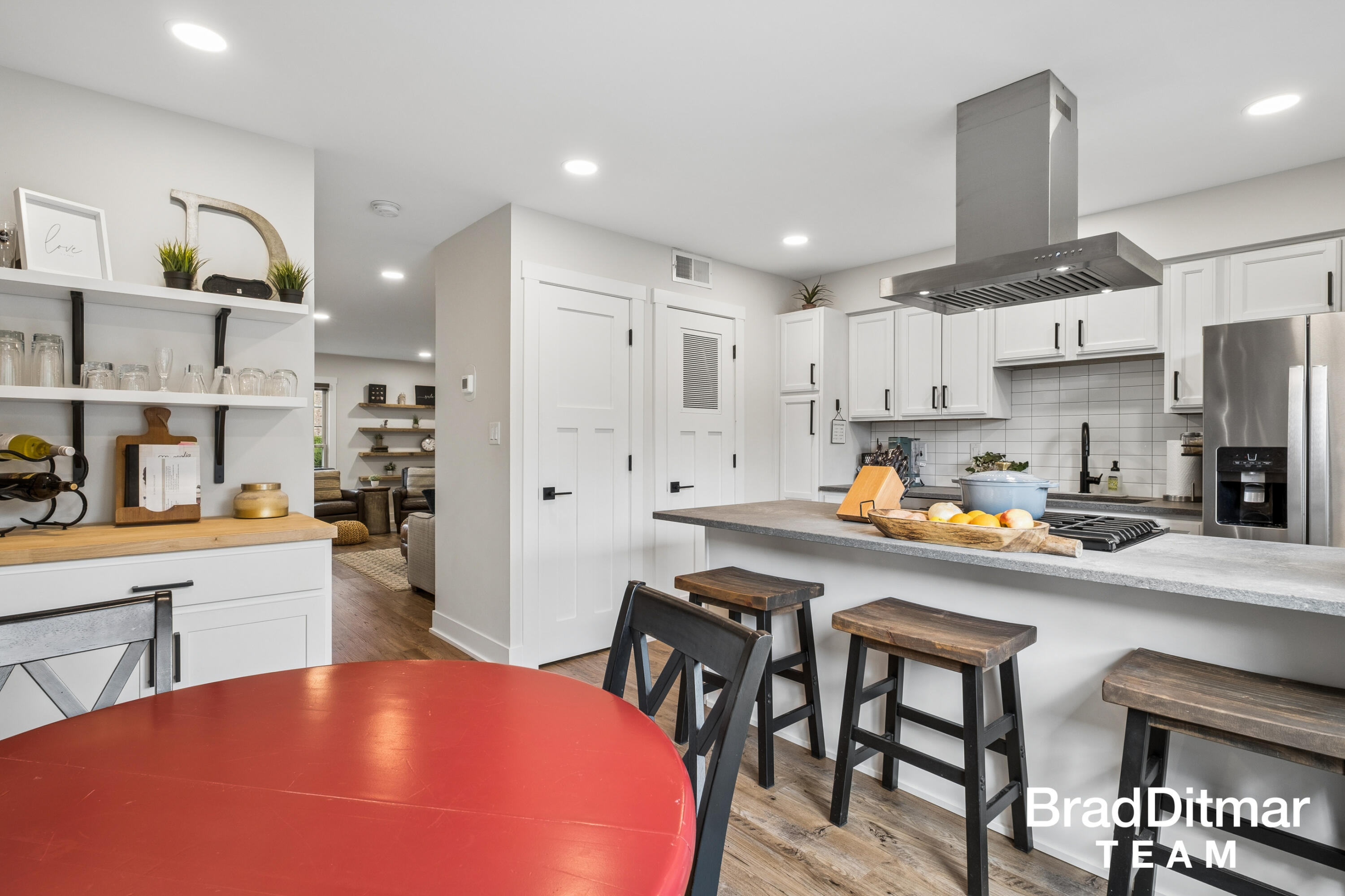 2436 Abbington Drive SE Grand Rapids MI 49506