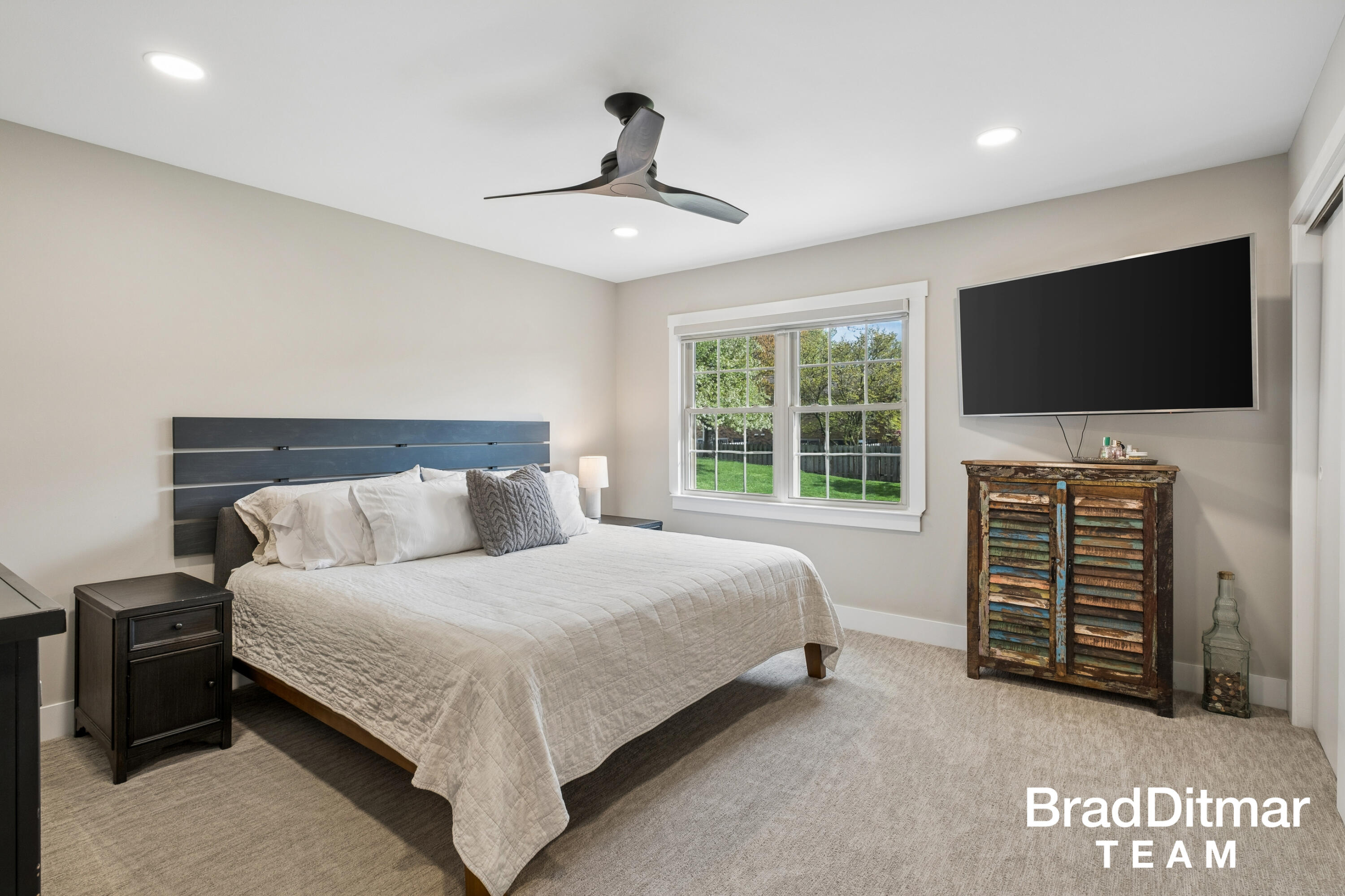 2436 Abbington Drive SE Grand Rapids MI 49506
