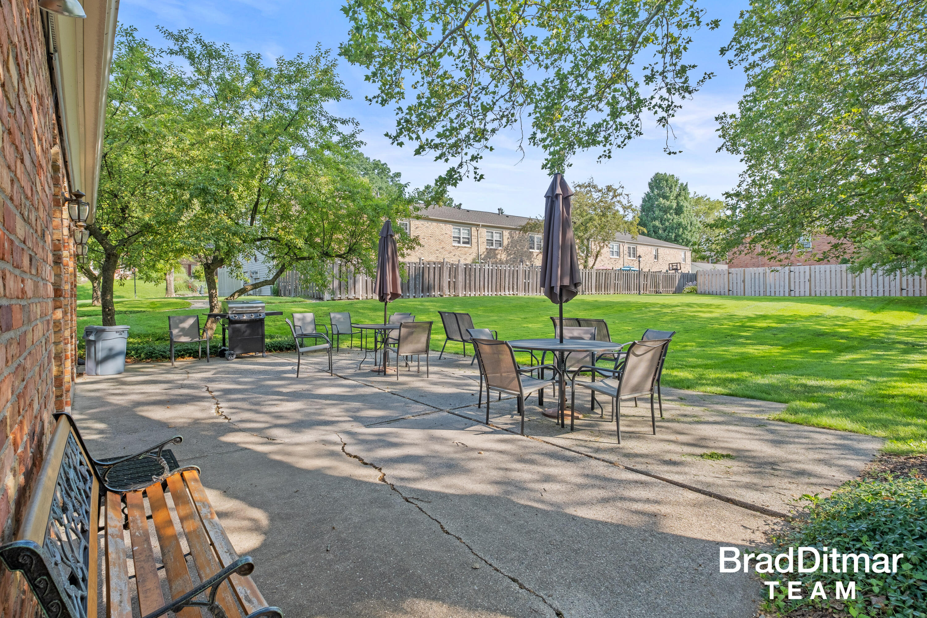 2436 Abbington Drive SE Grand Rapids MI 49506