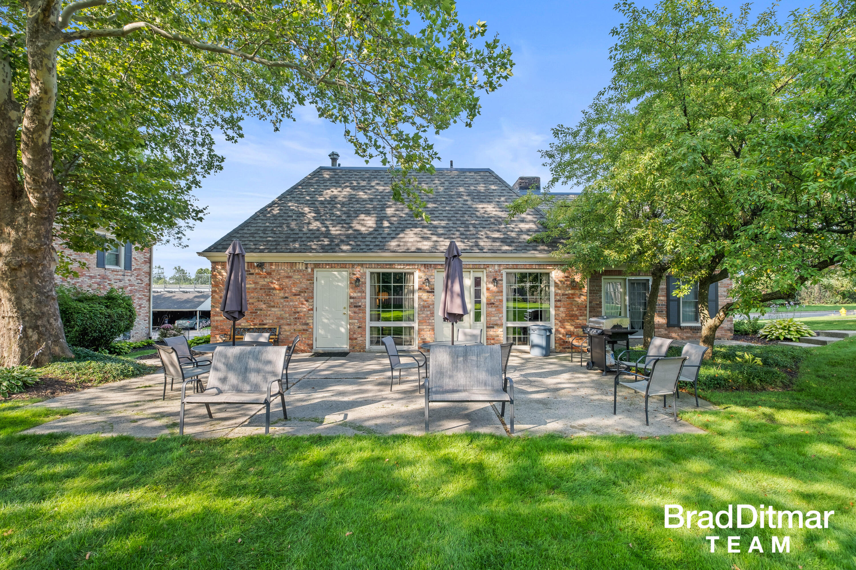 2436 Abbington Drive SE Grand Rapids MI 49506
