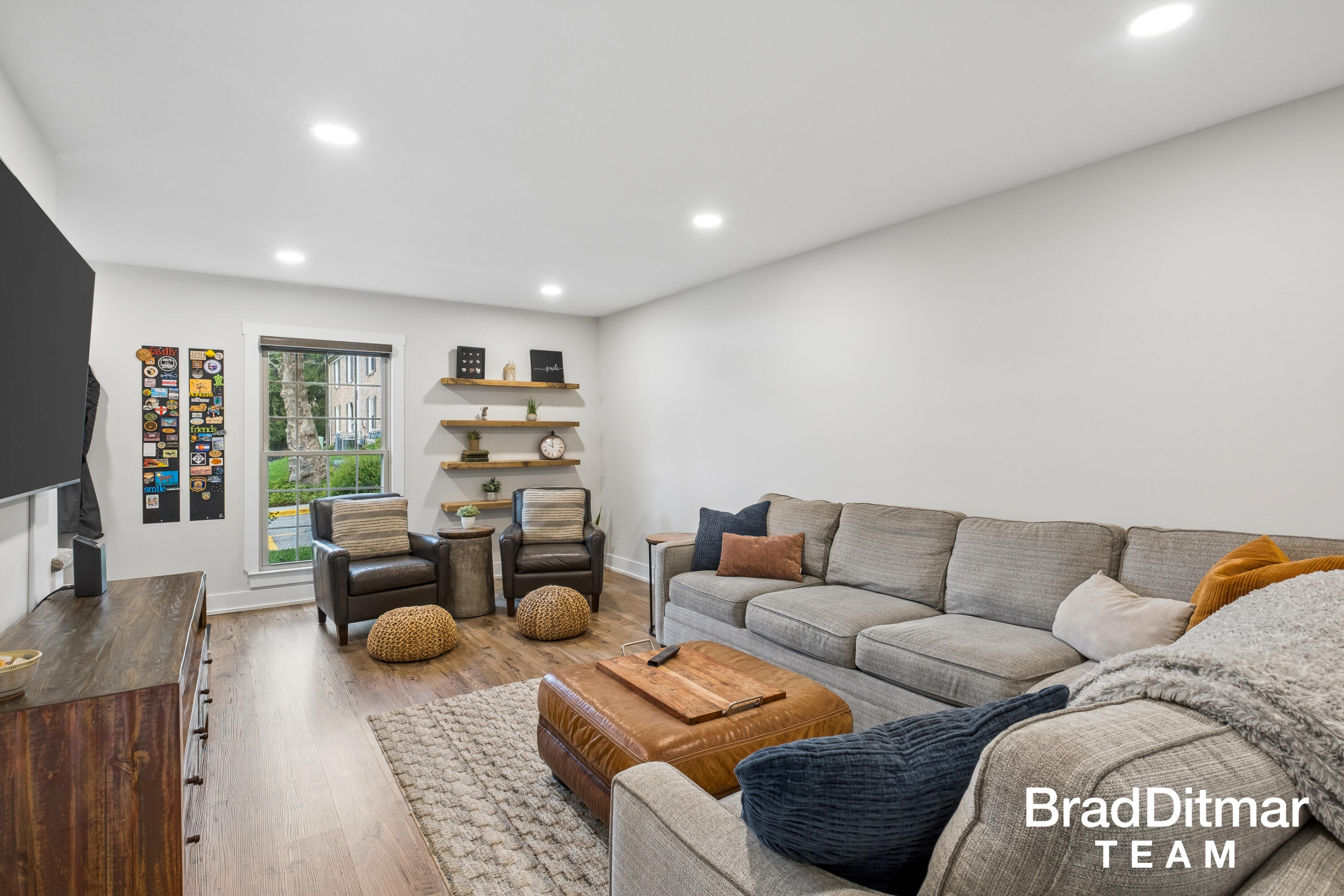 2436 Abbington Drive SE Grand Rapids MI 49506