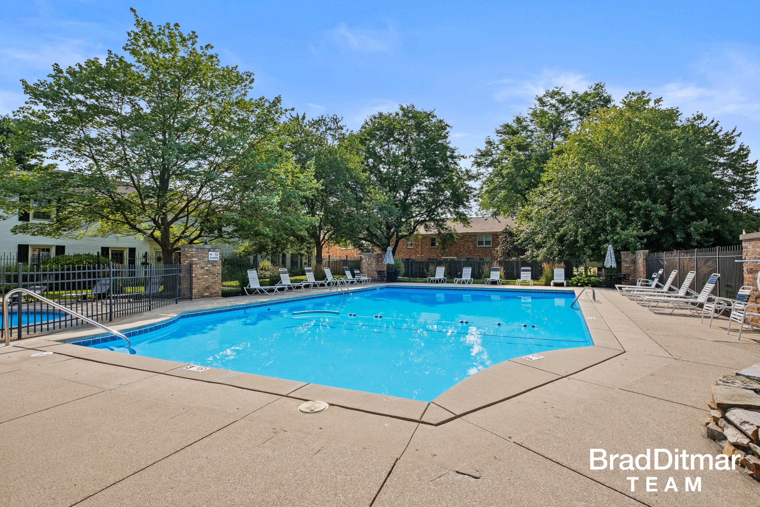2436 Abbington Drive SE Grand Rapids MI 49506