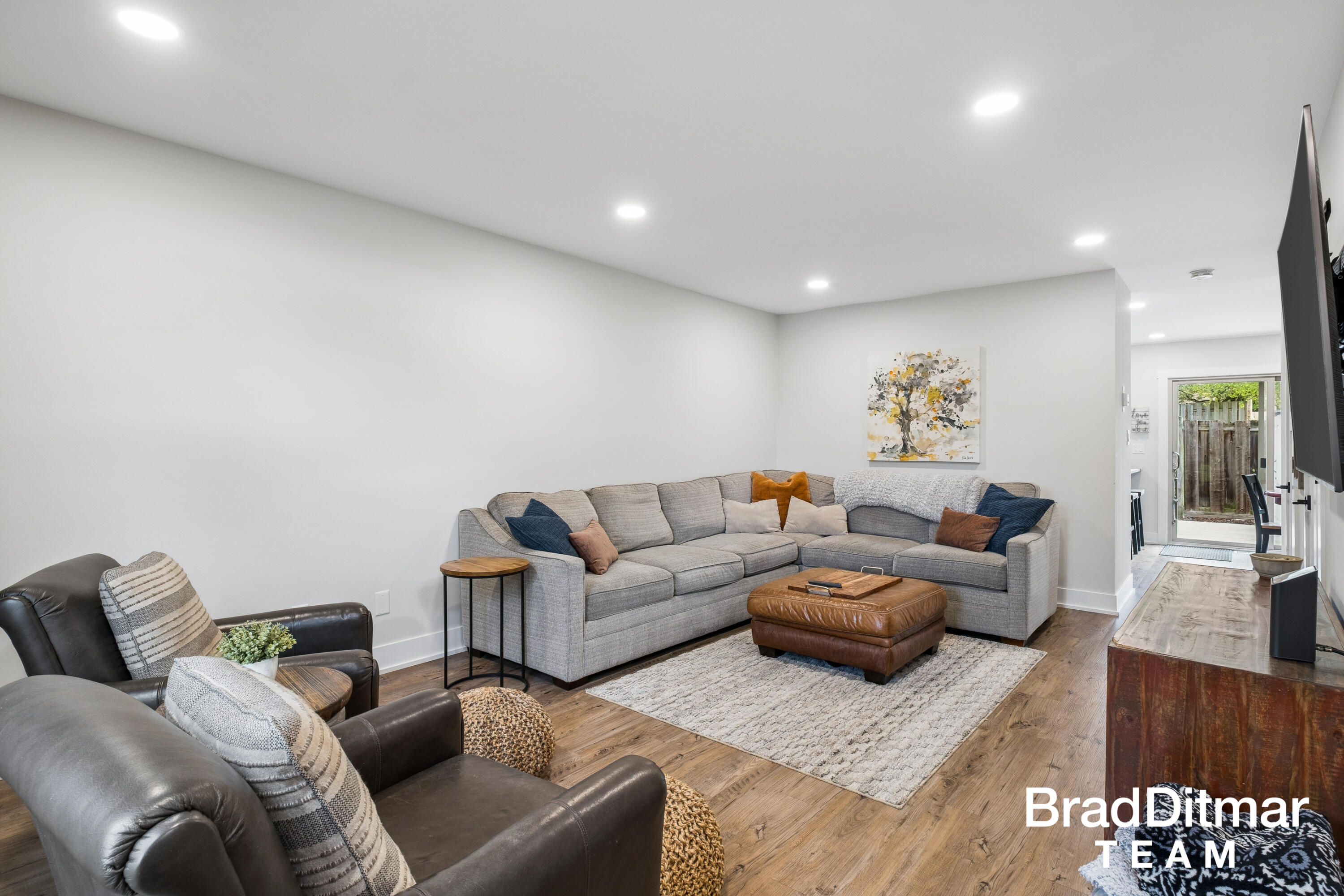 2436 Abbington Drive SE Grand Rapids MI 49506