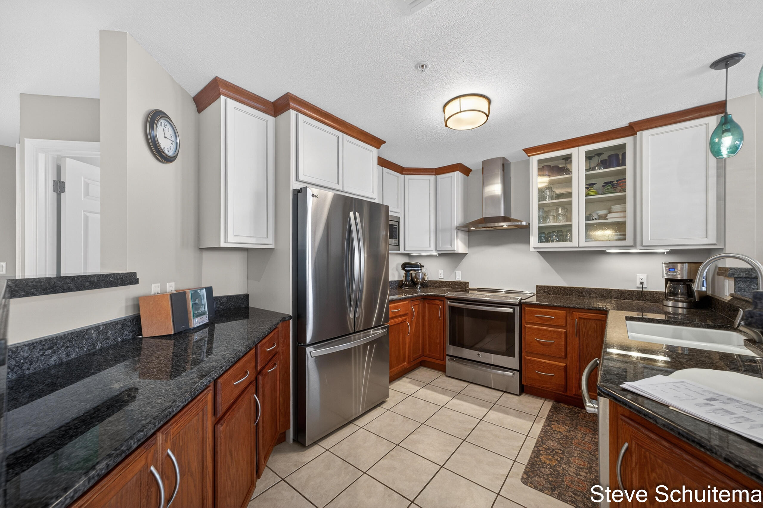 2964 Lakeshore Drive Muskegon MI 49441