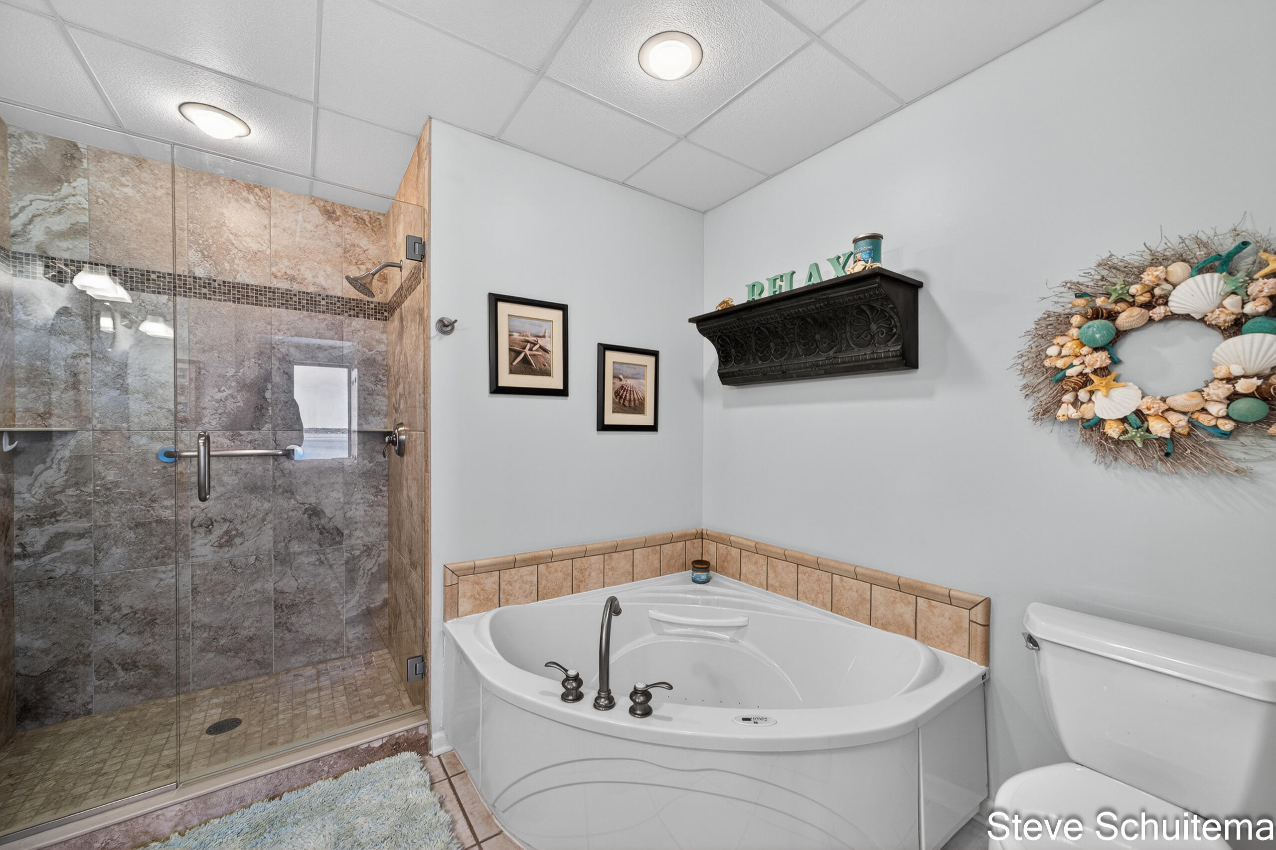 2964 Lakeshore Drive Muskegon MI 49441