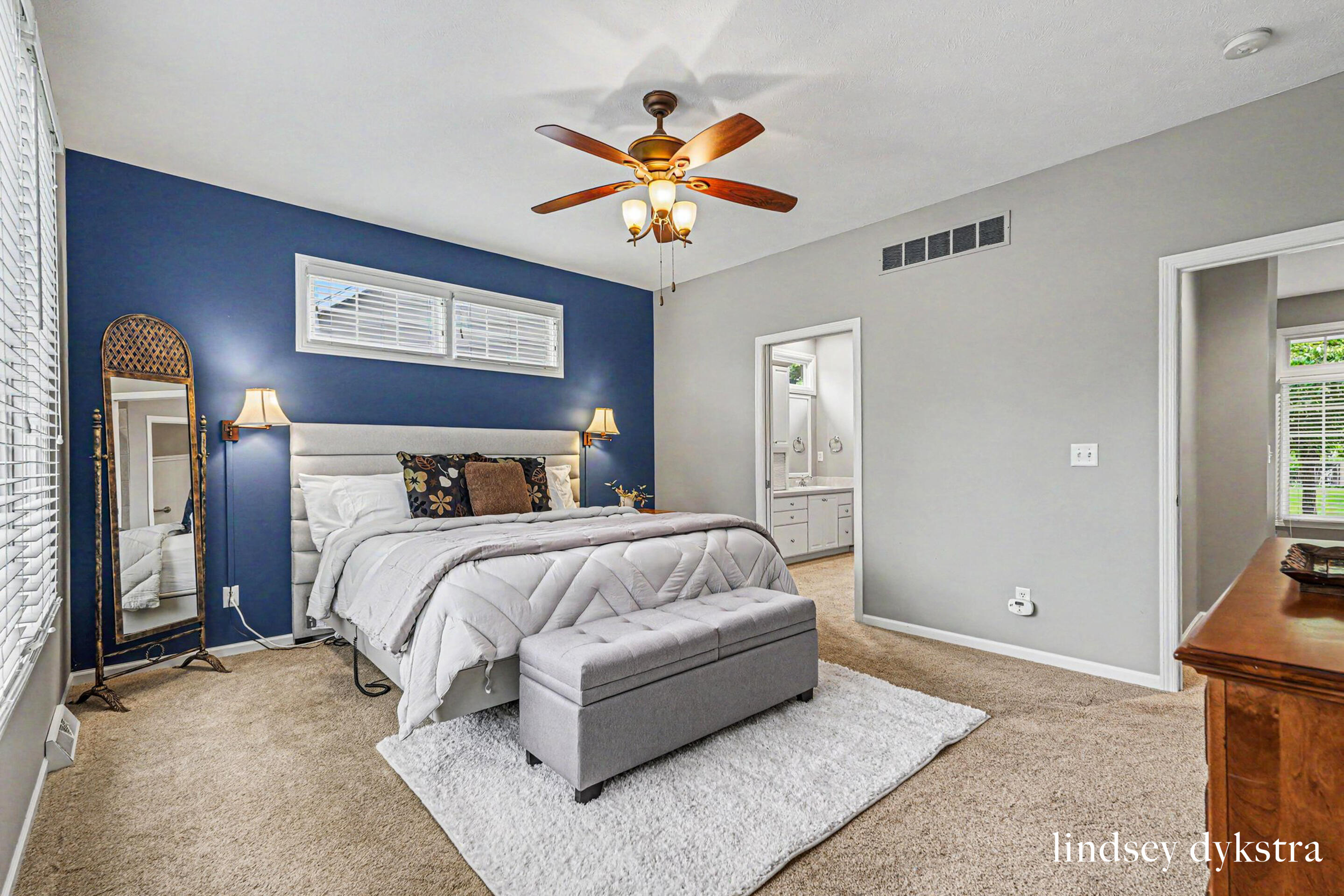 2320 Red Oak Court NW Grand Rapids MI 49504
