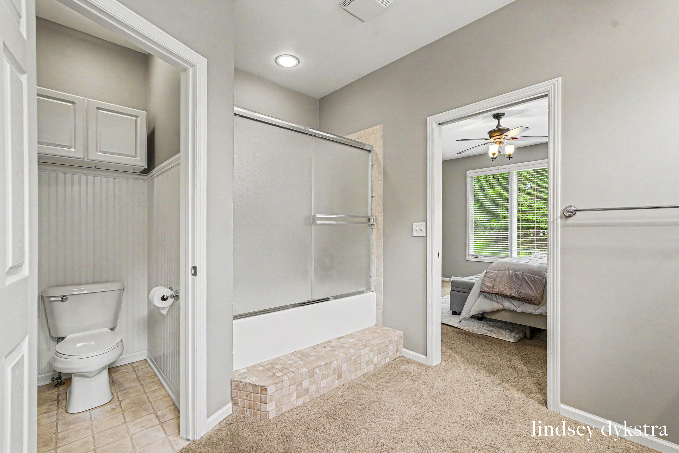 2320 Red Oak Court NW Grand Rapids MI 49504