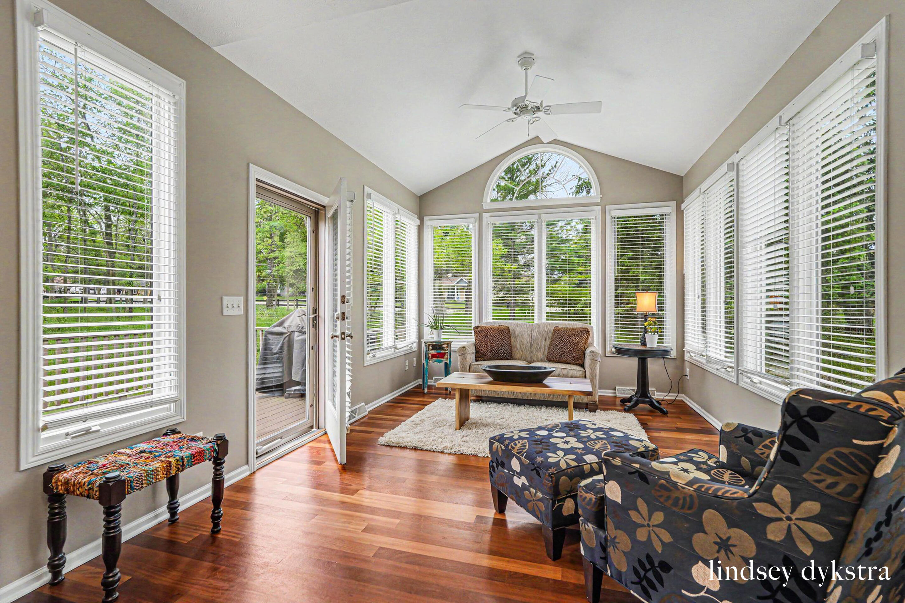 2320 Red Oak Court NW Grand Rapids MI 49504
