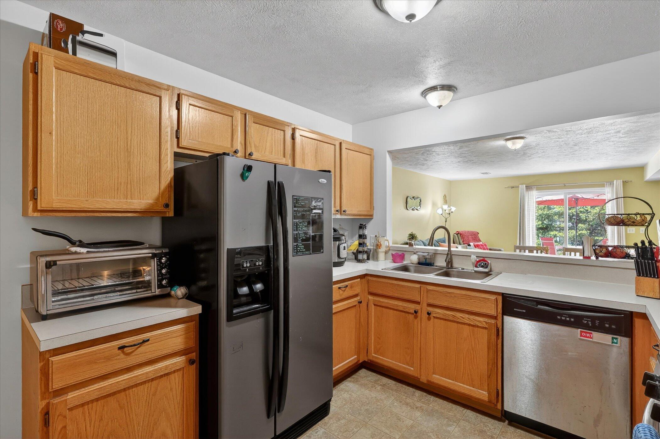 1790 Grand Court NE Grand Rapids MI 49525