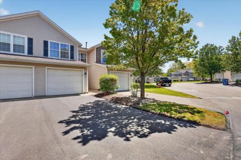 1790 Grand Court NE Grand Rapids MI 49525
