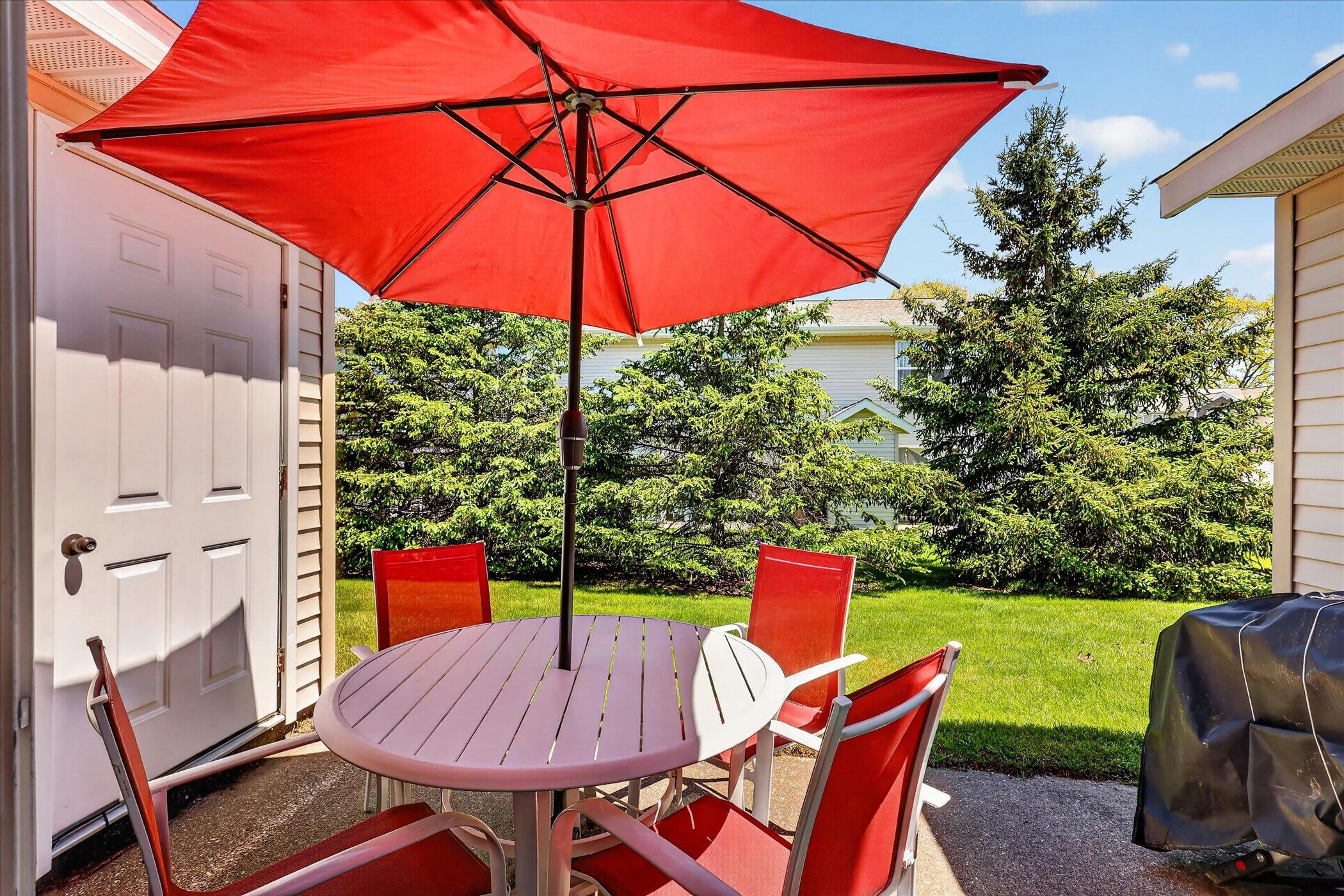 1790 Grand Court NE Grand Rapids MI 49525