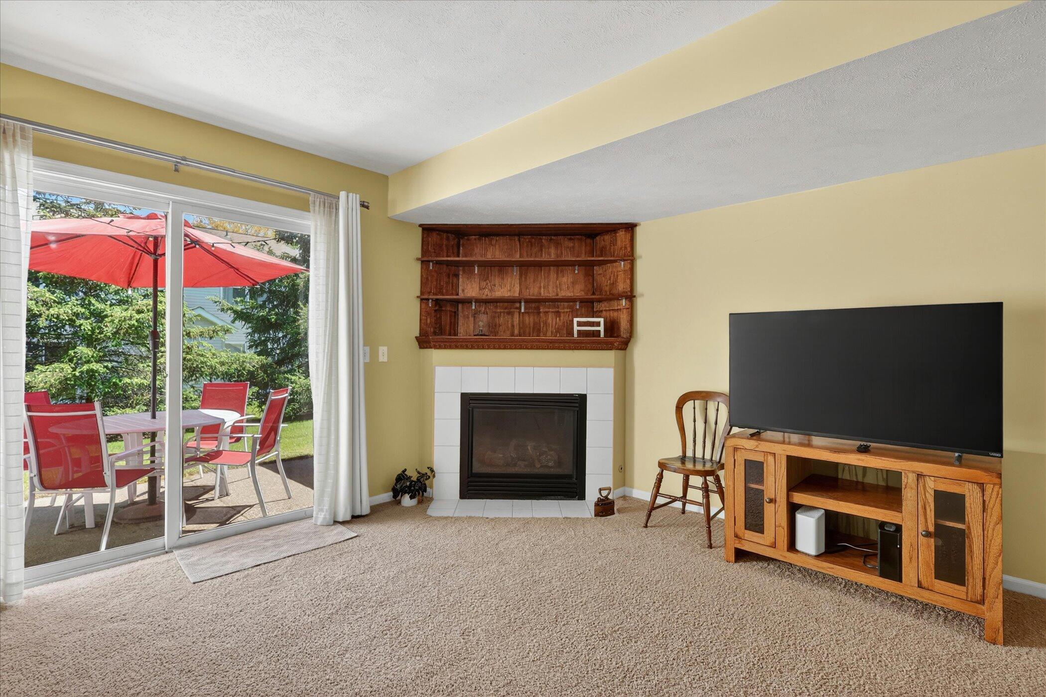 1790 Grand Court NE Grand Rapids MI 49525