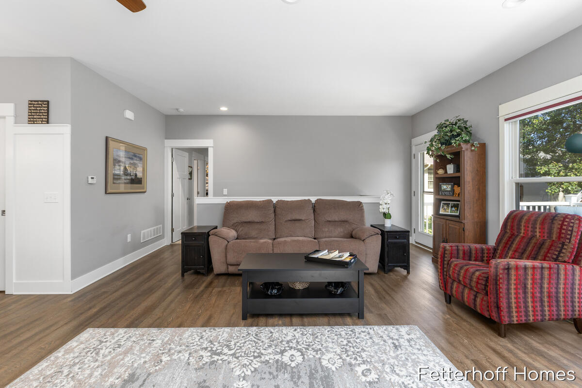 945 Kensington Street NW Grand Rapids MI 49534