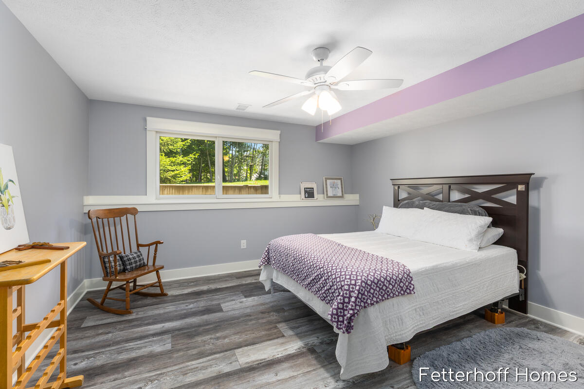 945 Kensington Street NW Grand Rapids MI 49534
