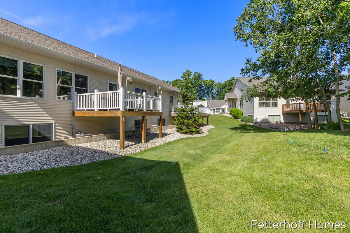 945 Kensington Street NW Grand Rapids MI 49534