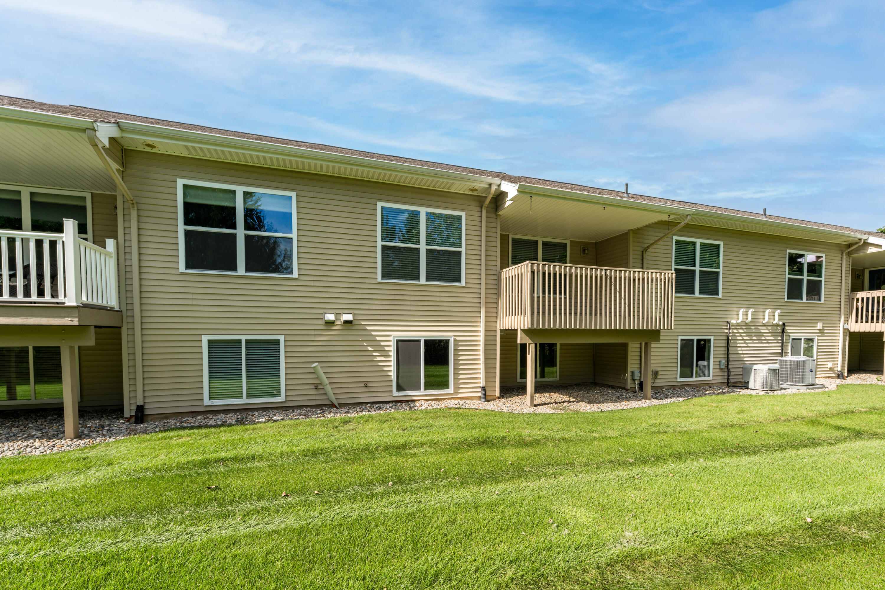 1165 S Village Circle Kalamazoo MI 49009